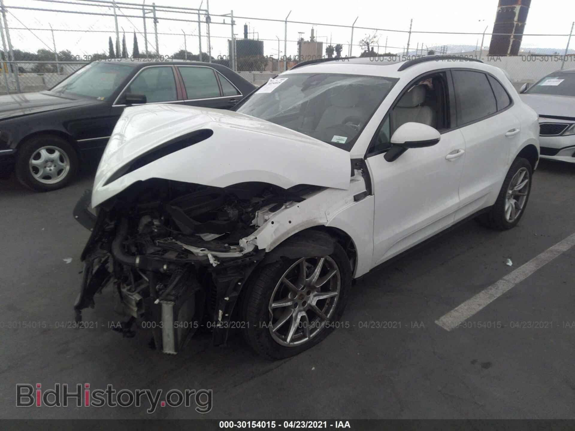2018 PORSCHE MACAN - VIN: WP1AB2A51JLB40562 - Photo 2