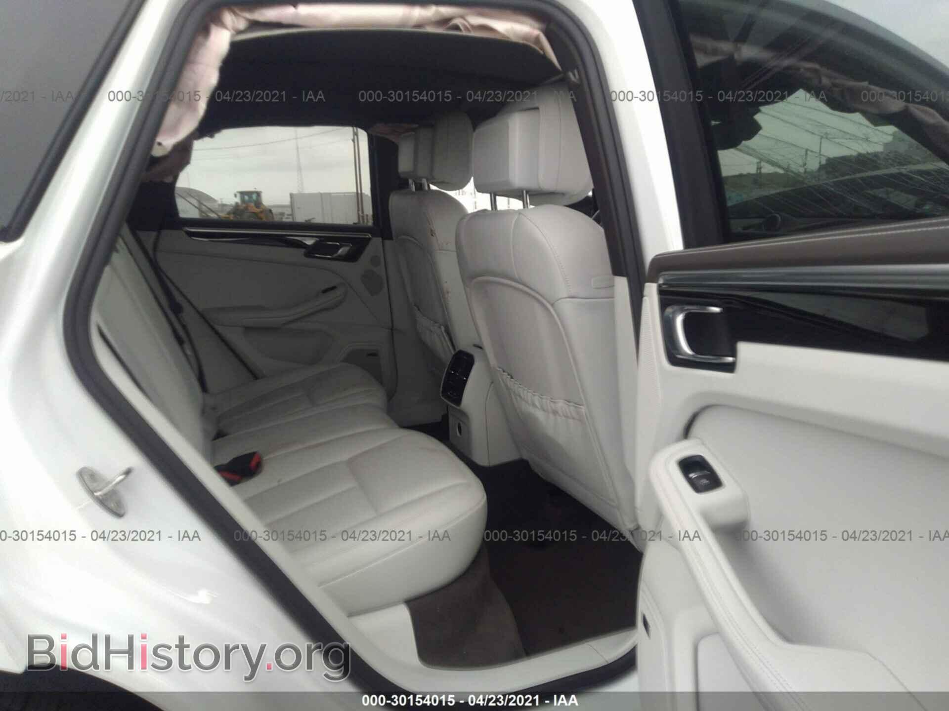 2018 PORSCHE MACAN - VIN: WP1AB2A51JLB40562 - Photo 8