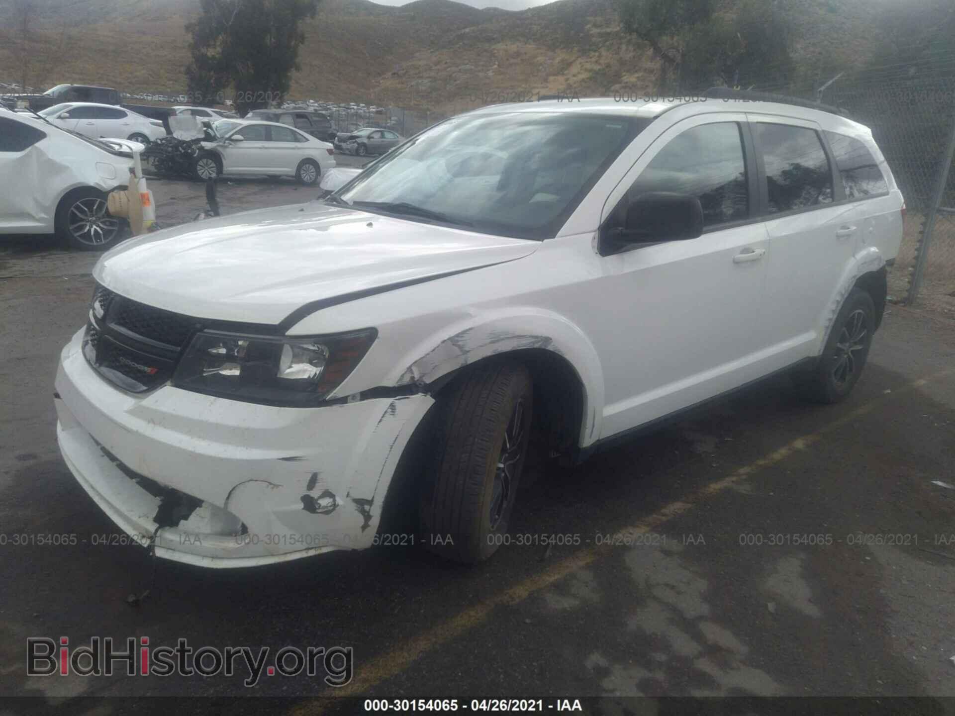 2018 DODGE JOURNEY - VIN: 3C4PDCAB0JT272962 - Фото 2