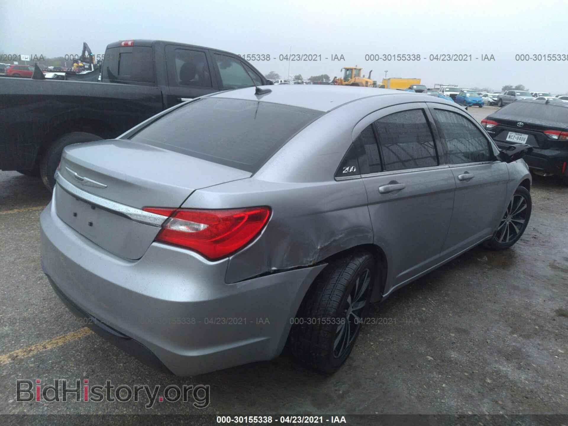 2013 CHRYSLER 200 - VIN: 1C3CCBBG8DN720282 - Фото 4