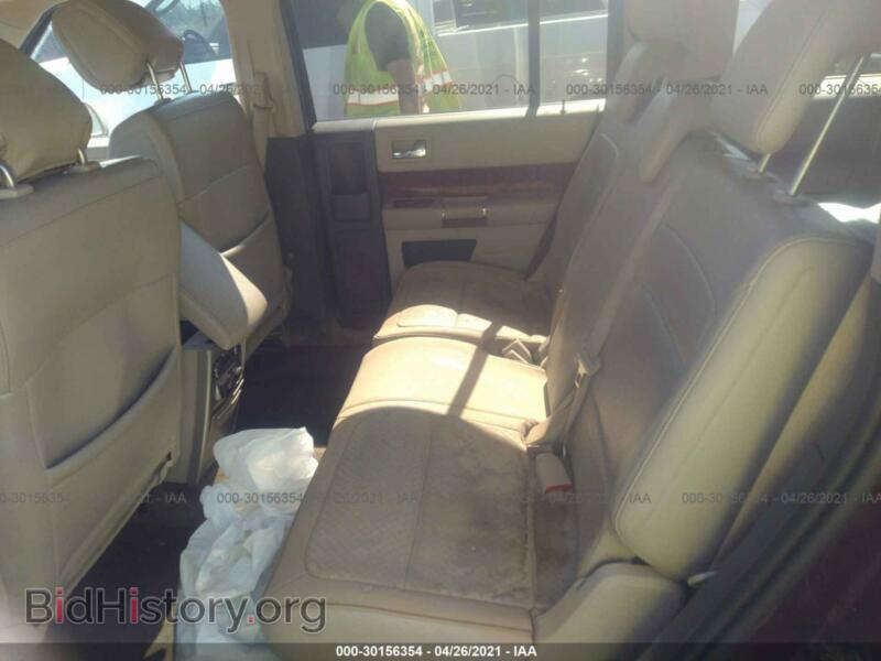 2011 Ford FLEX (VIN 2FMGK5DC7BBD00318) — photo 8 of 10