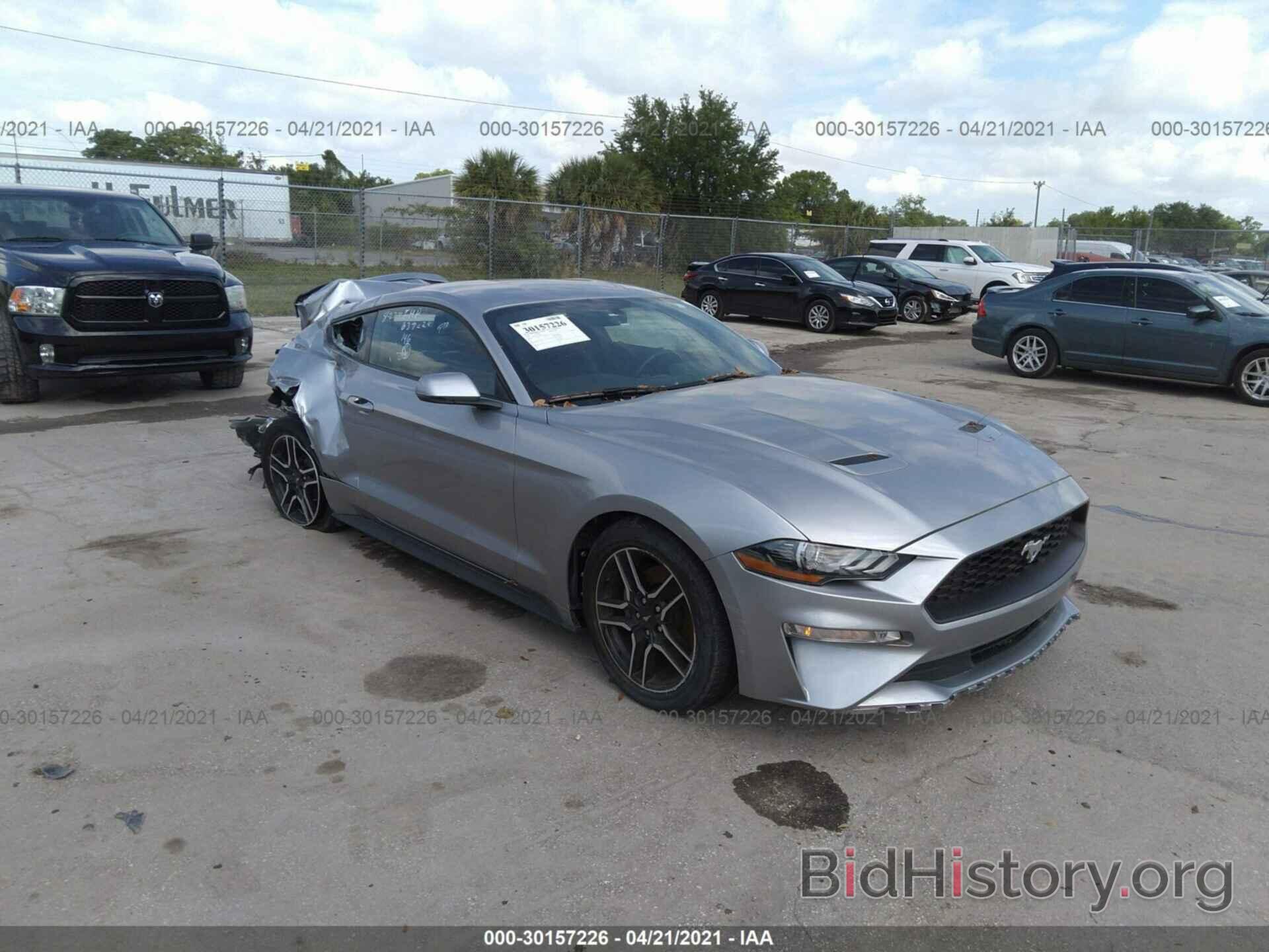 Photo 1FA6P8TH3L5120216 - FORD MUSTANG 2020