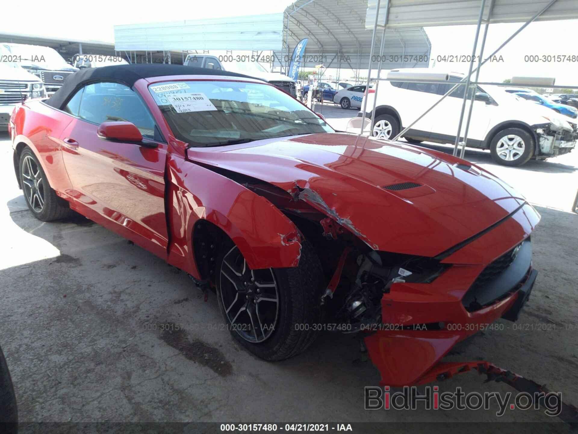 Photo 1FATP8UH6L5143295 - FORD MUSTANG 2020