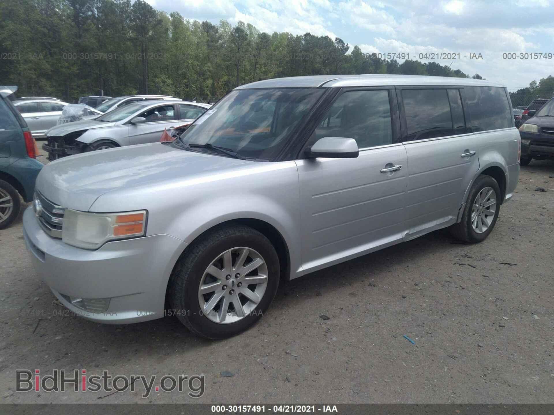2011 FORD FLEX - VIN: 2FMGK5CC1BBD30996 - Photo 2