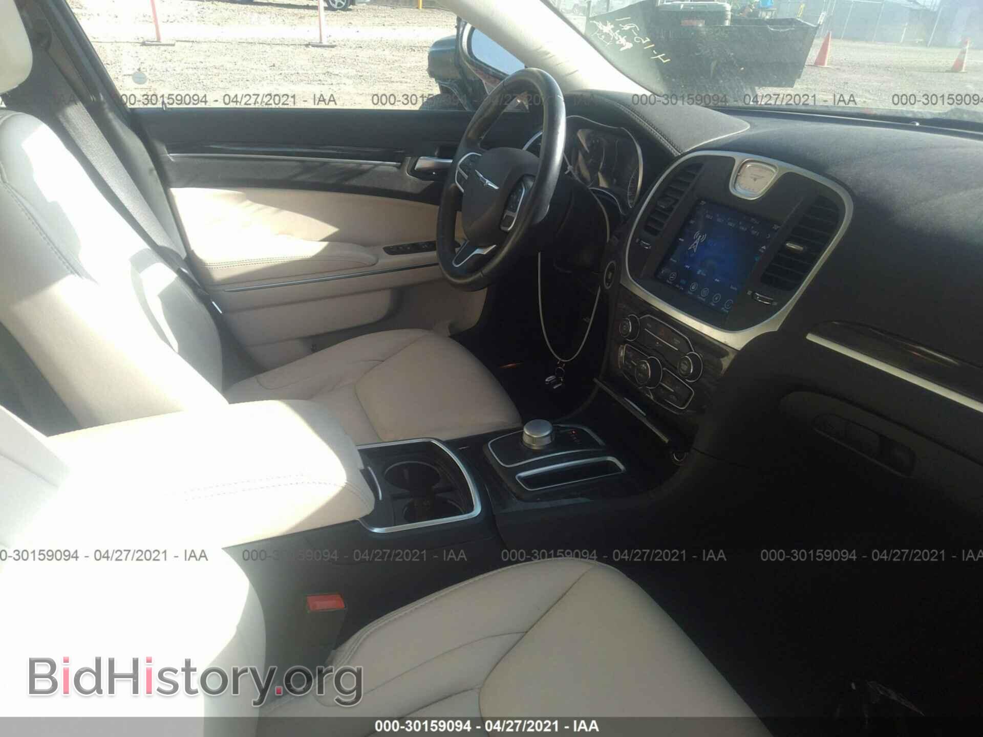2017 CHRYSLER 300 - VIN: 2C3CCARG4HH591780 - Фото 5