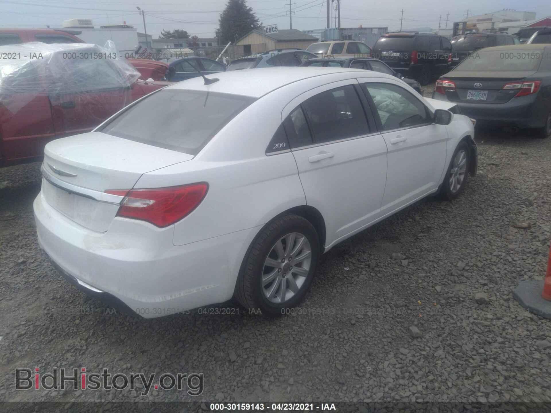 2013 CHRYSLER 200 - VIN: 1C3CCBBG6DN533803 - Фото 4