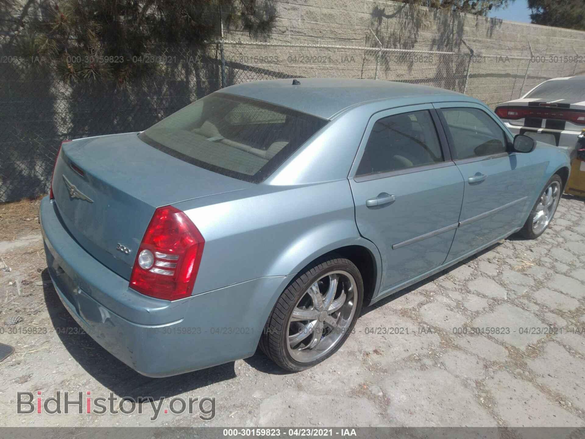 2008 CHRYSLER 300 - VIN: 2C3LA43R78H172775 - Фото 4