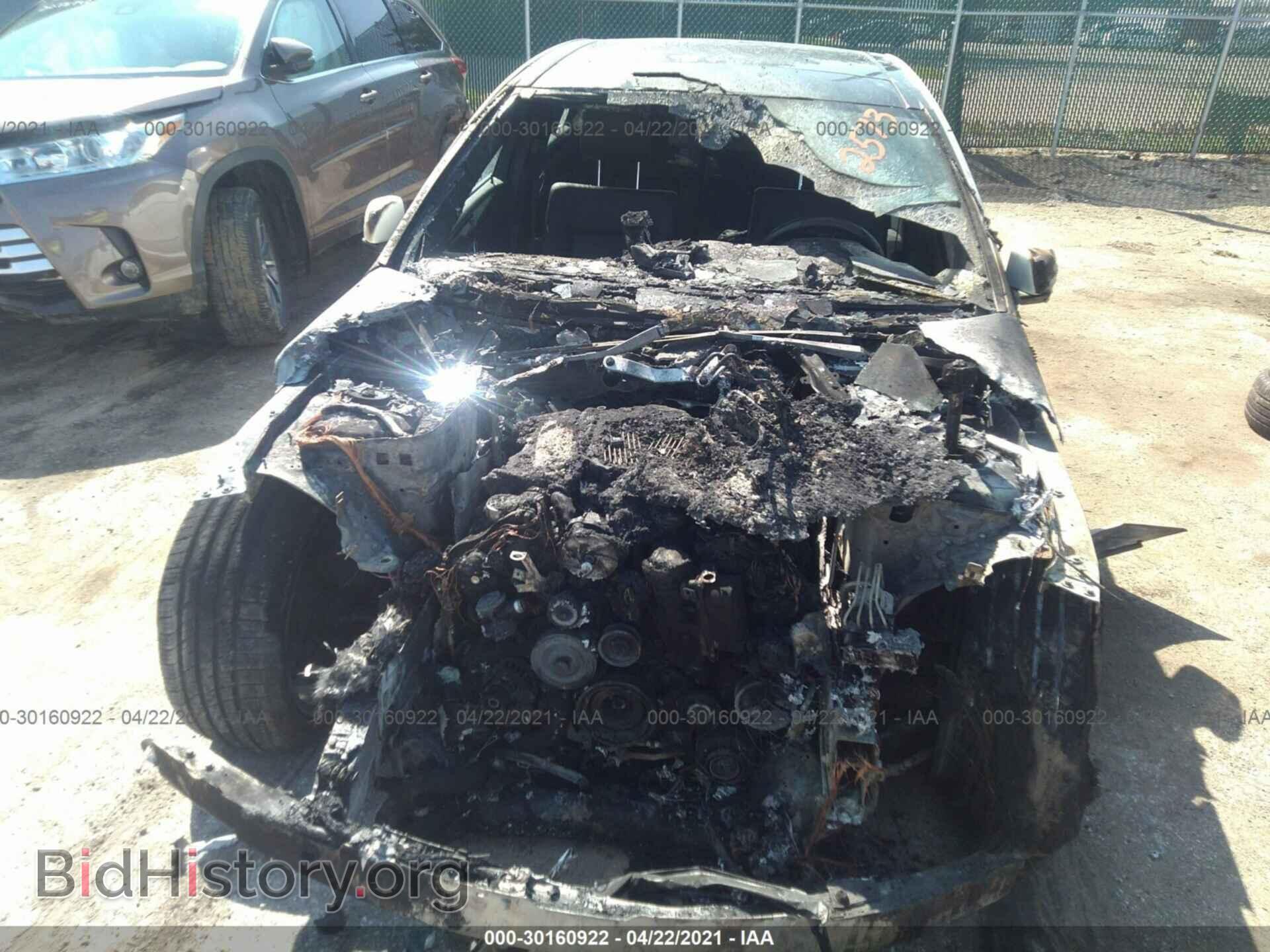 2011 MERCEDES-BENZ E-CLASS - VIN: WDDHF8HB7BA512573 - Фото 10