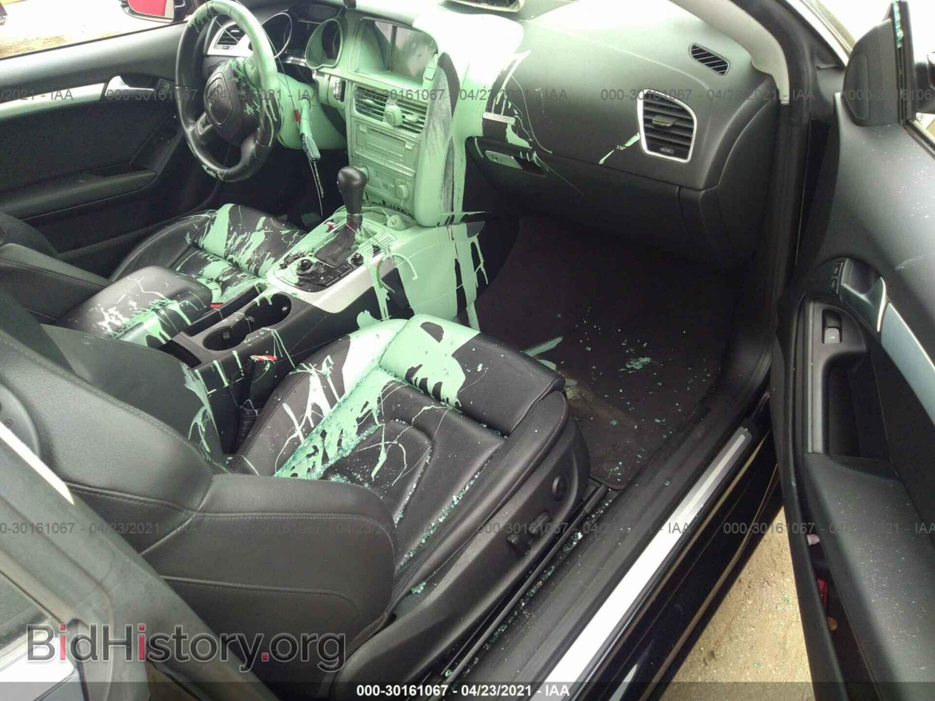 2010 AUDI A5 - VIN: WAULFAFR5AA040249 - Photo 5