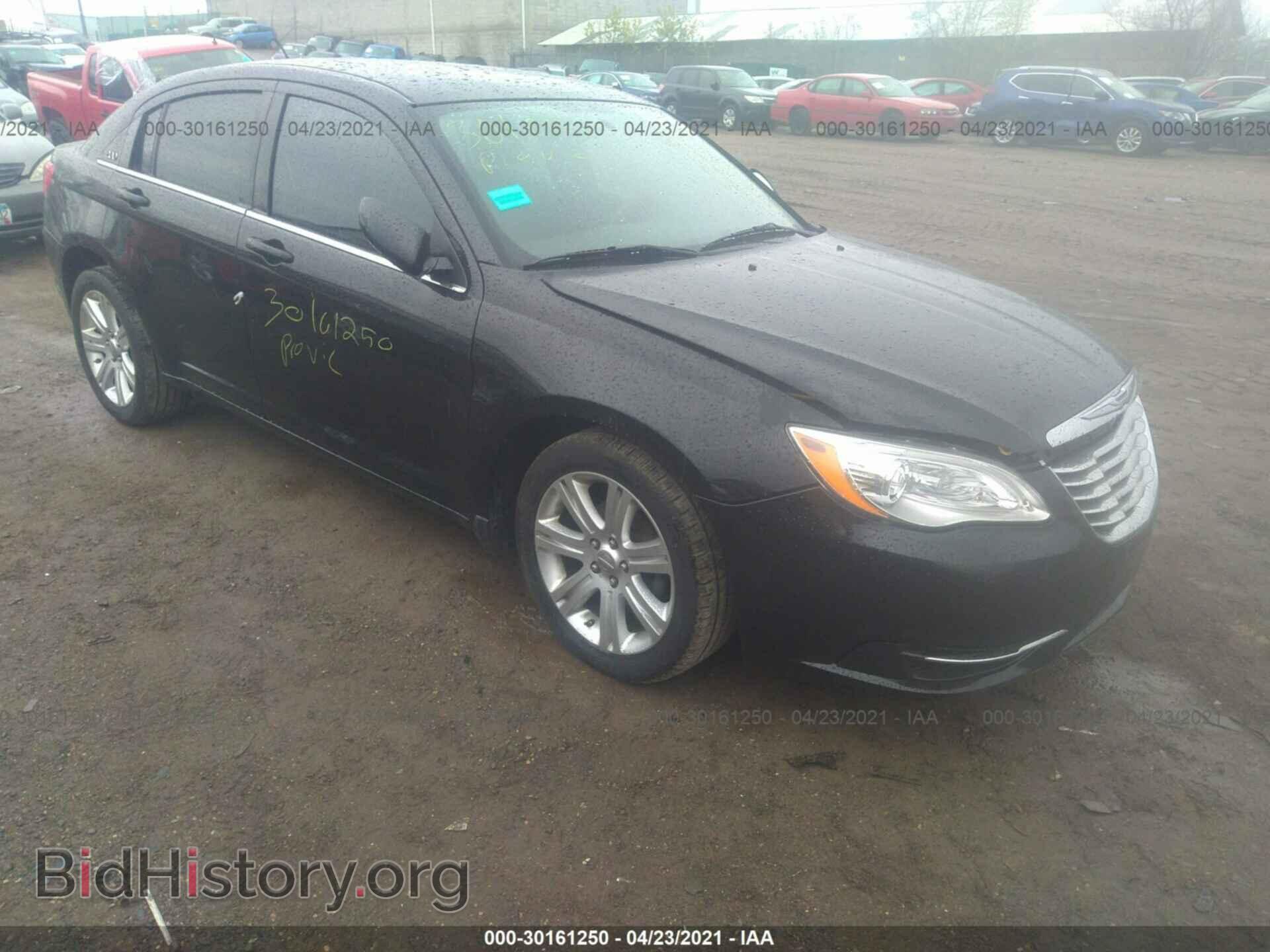 Photo 1C3BC1FB2BN615805 - CHRYSLER 200 2011