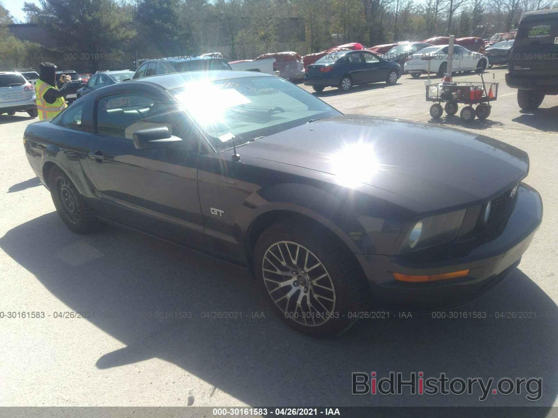 Photo 1ZVHT82H175248327 - FORD MUSTANG 2007