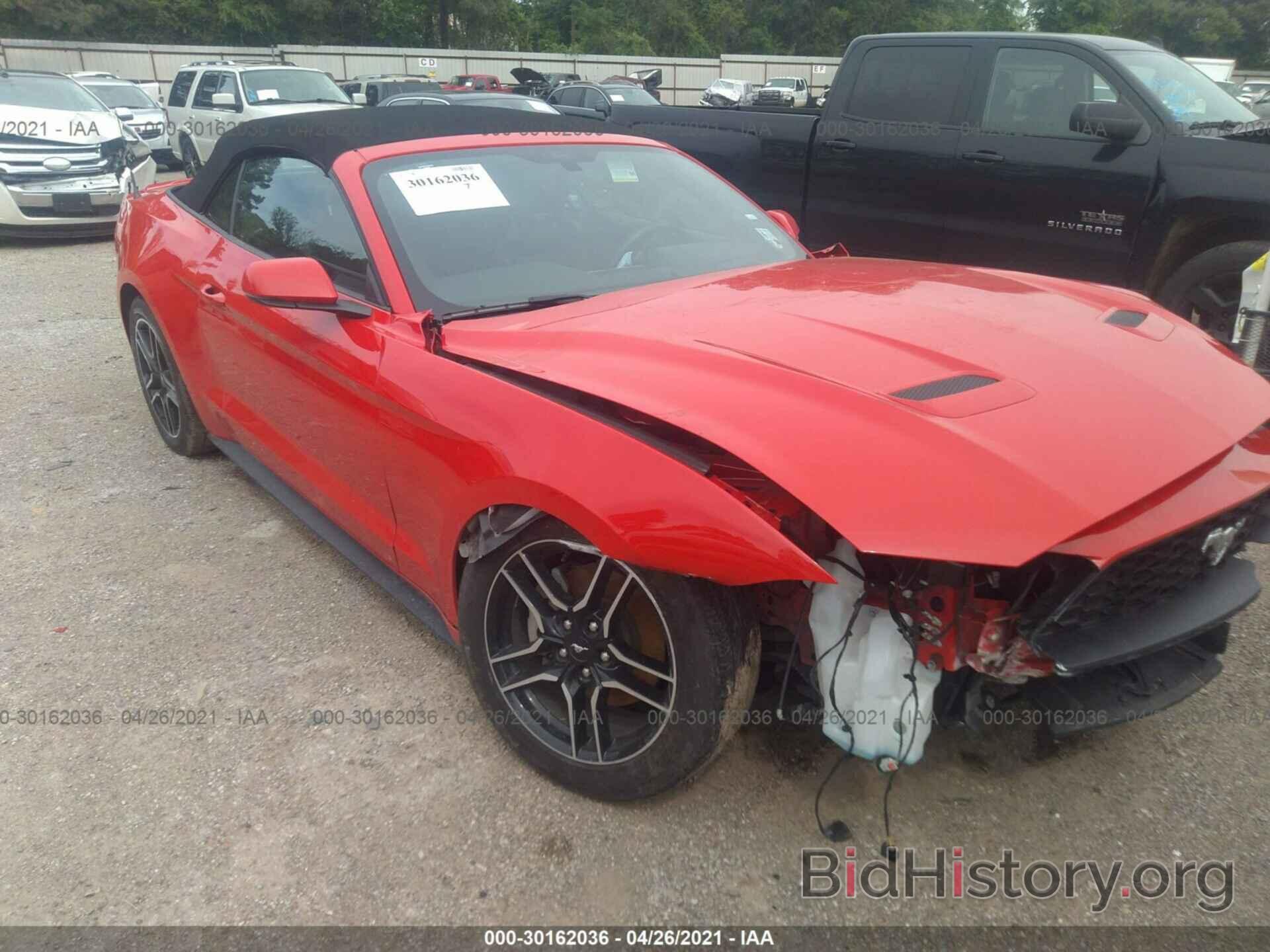 Photo 1FATP8UH8L5147364 - FORD MUSTANG 2020