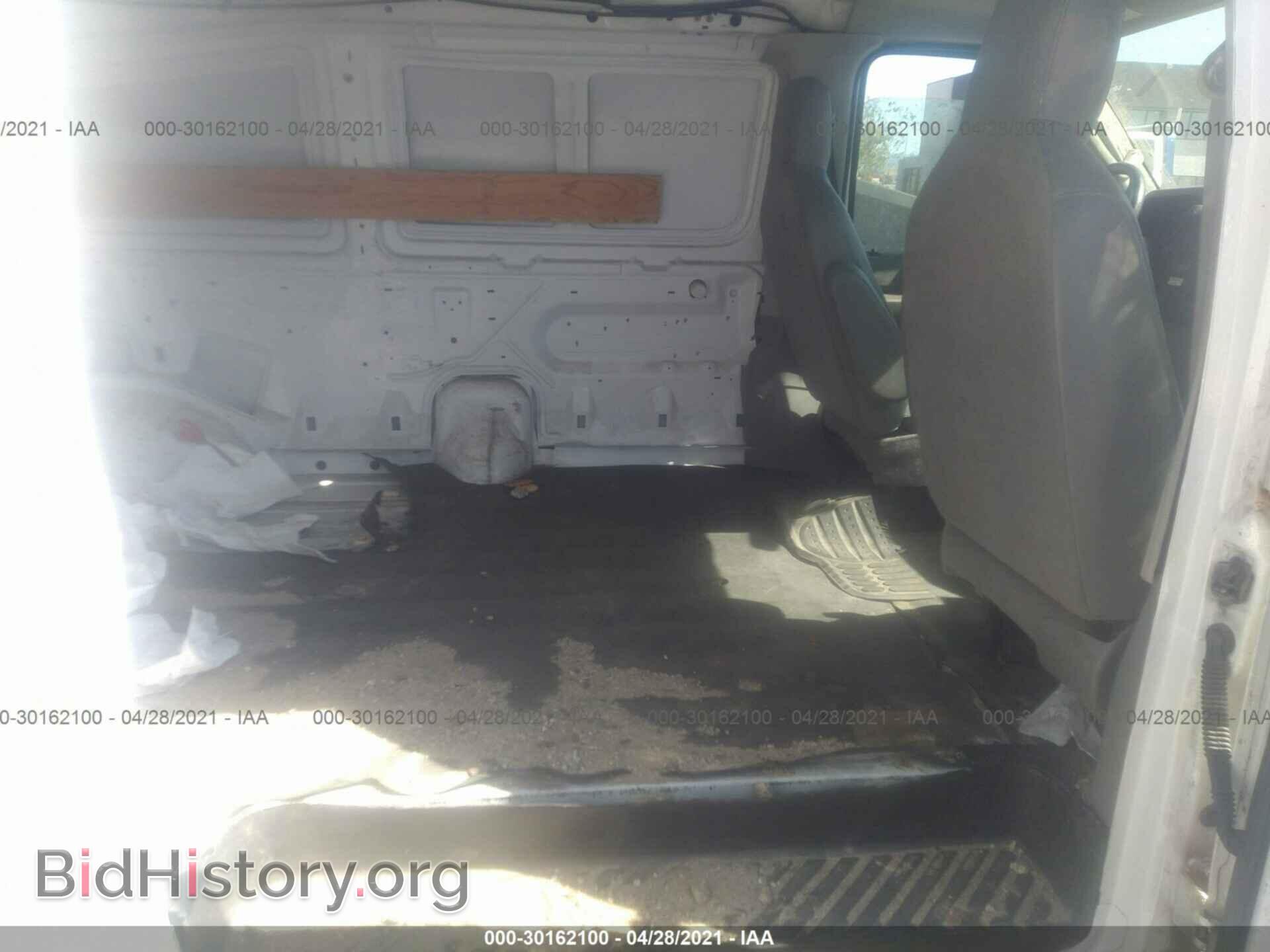2010 FORD ECONOLINE CARGO VAN - VIN: 1FTNE2EL6ADA17837 - Фото 8