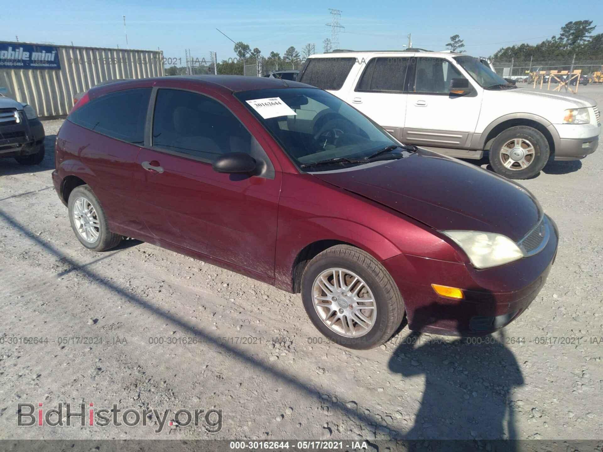 Photo 1FAHP31NX7W152245 - FORD FOCUS 2007