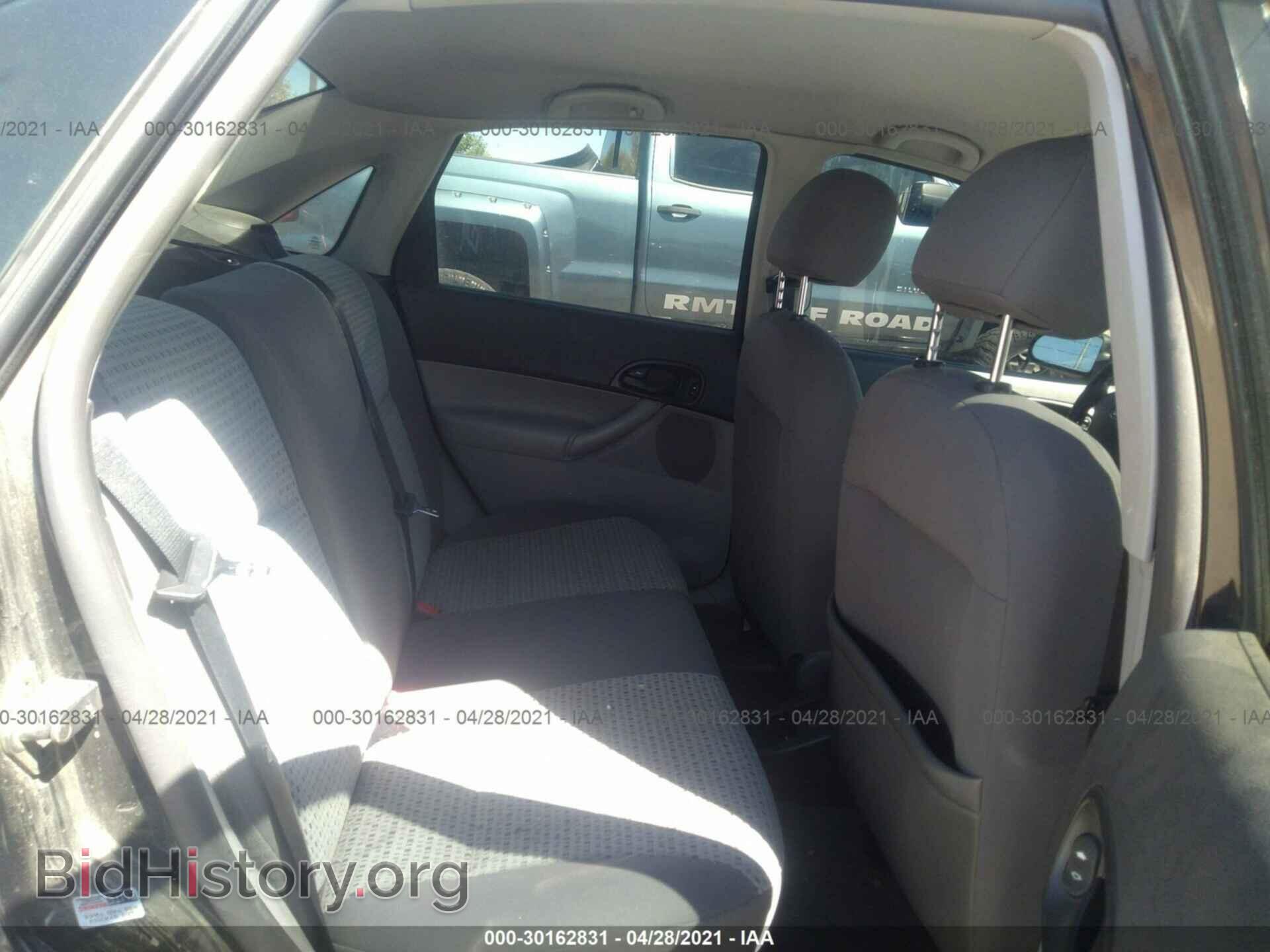 2006 FORD FOCUS - VIN: 1FAFP34N26W252101 - Фото 8