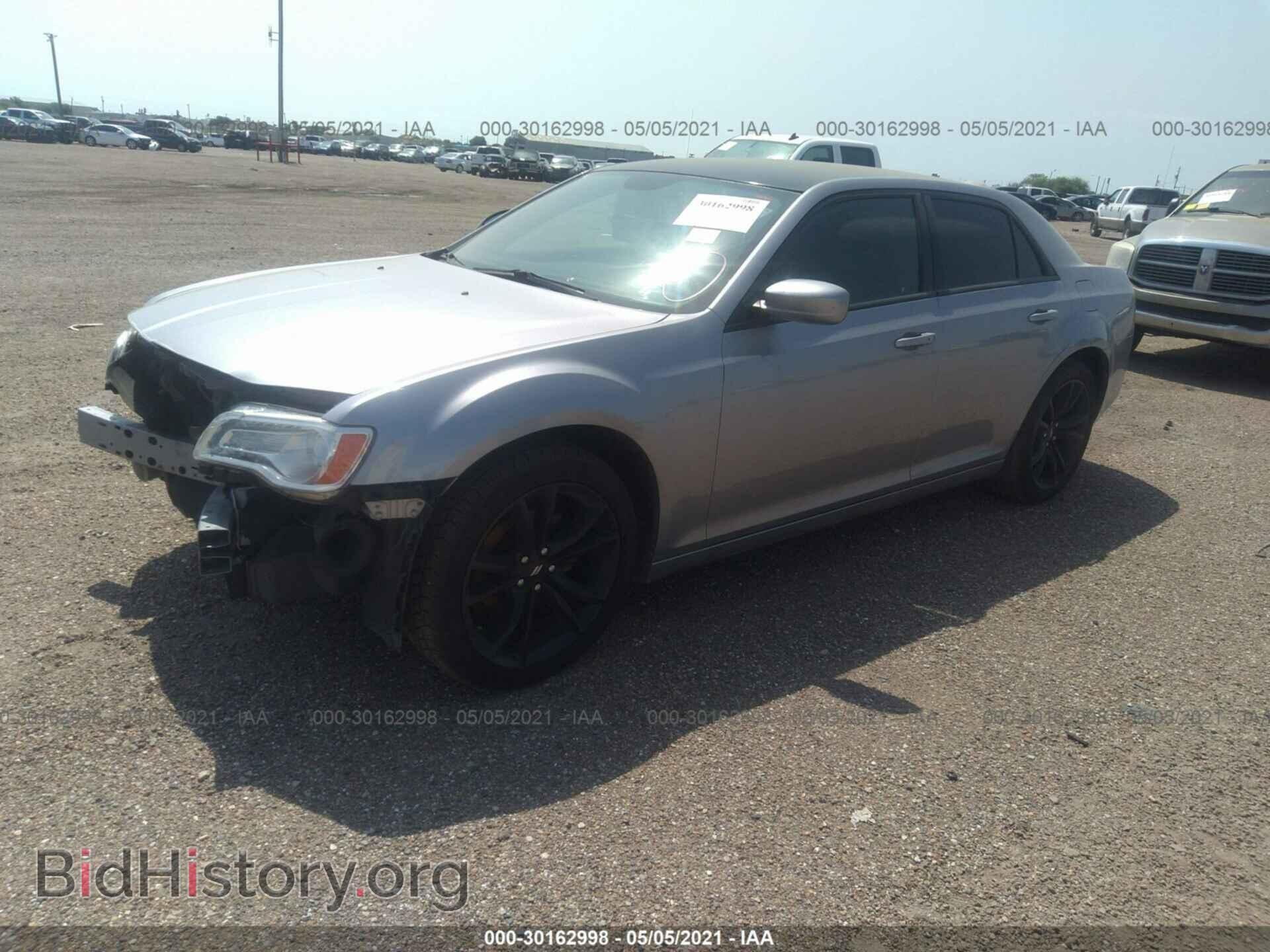 2014 CHRYSLER 300 - VIN: 2C3CCAAG5EH123421 - Photo 2