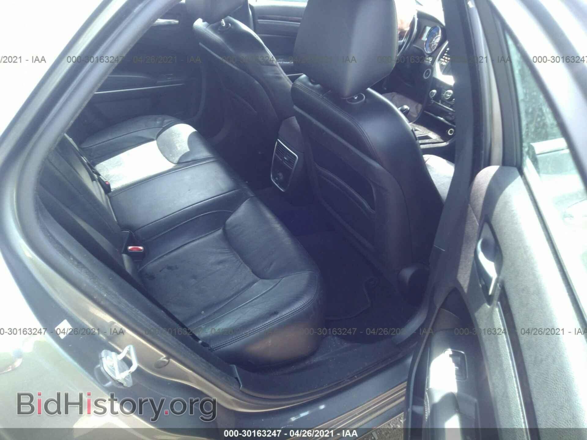2011 CHRYSLER 300 - VIN: 2C3CA5CG0BH580062 - Фото 8