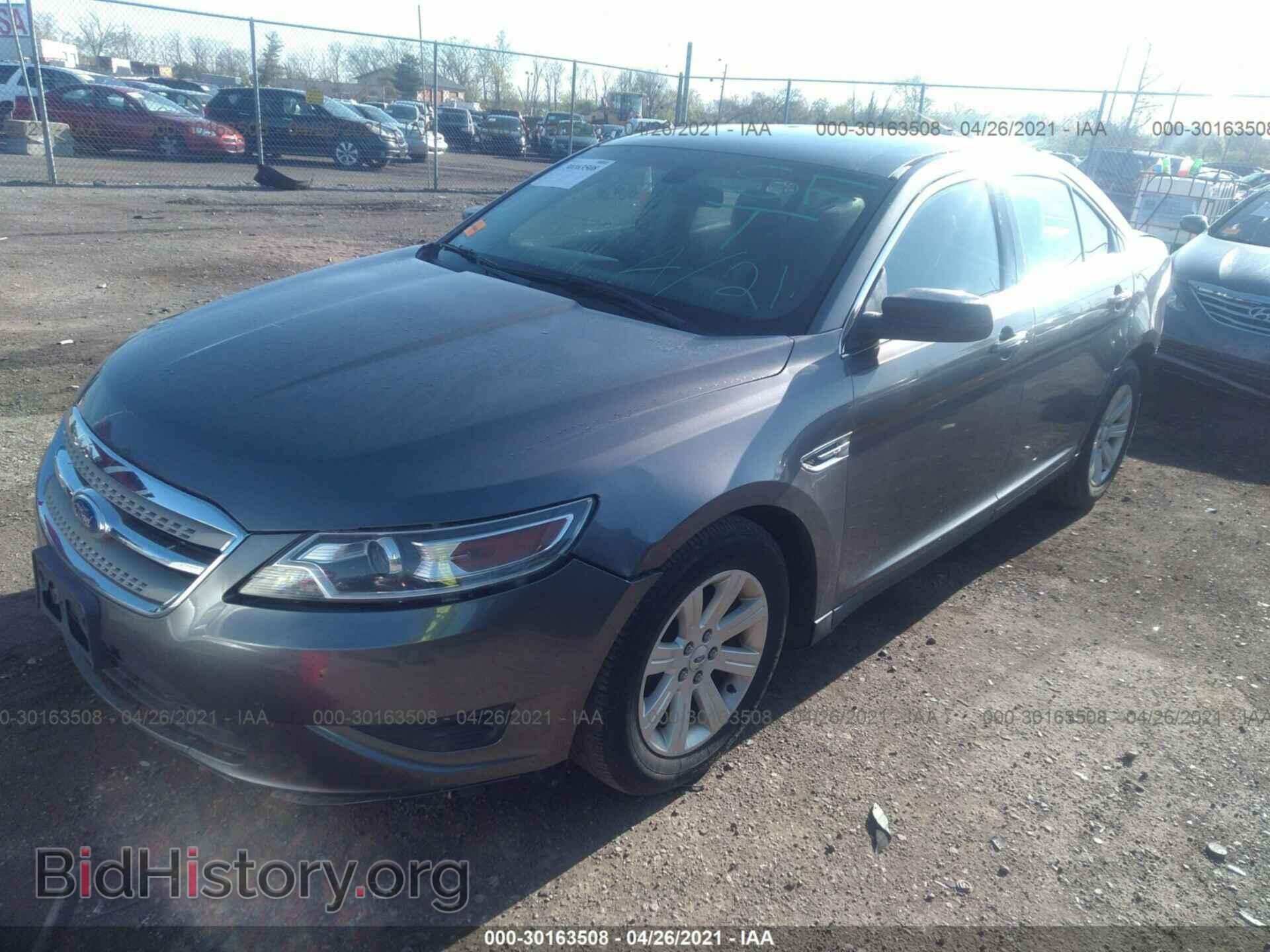2011 FORD TAURUS - VIN: 1FAHP2DW2BG166075 - Фото 2