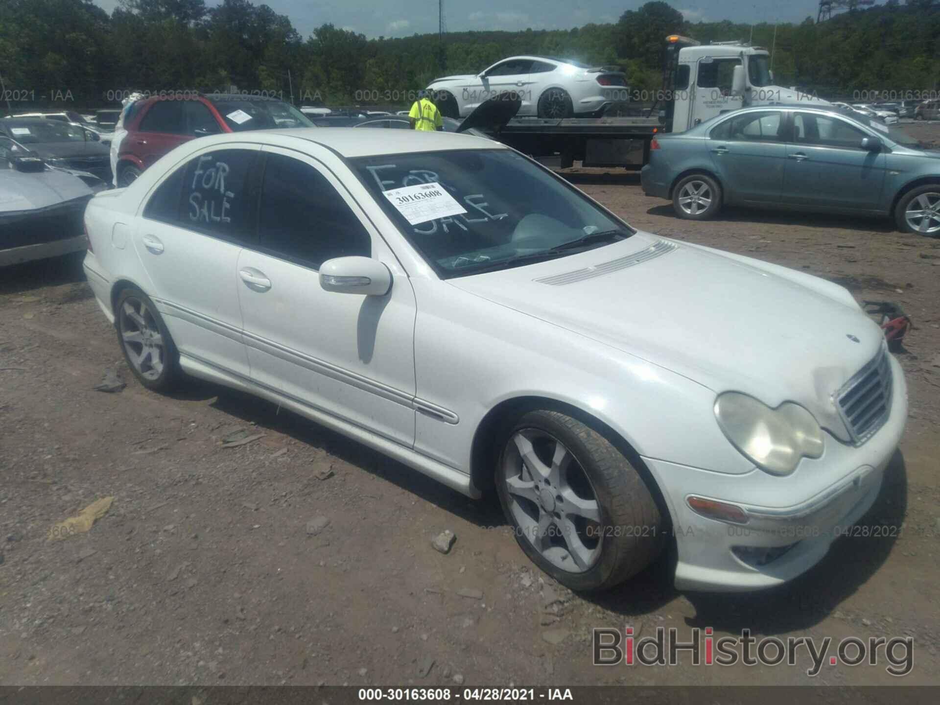 Photo WDBRF52HX7F932184 - MERCEDES-BENZ C-CLASS 2007