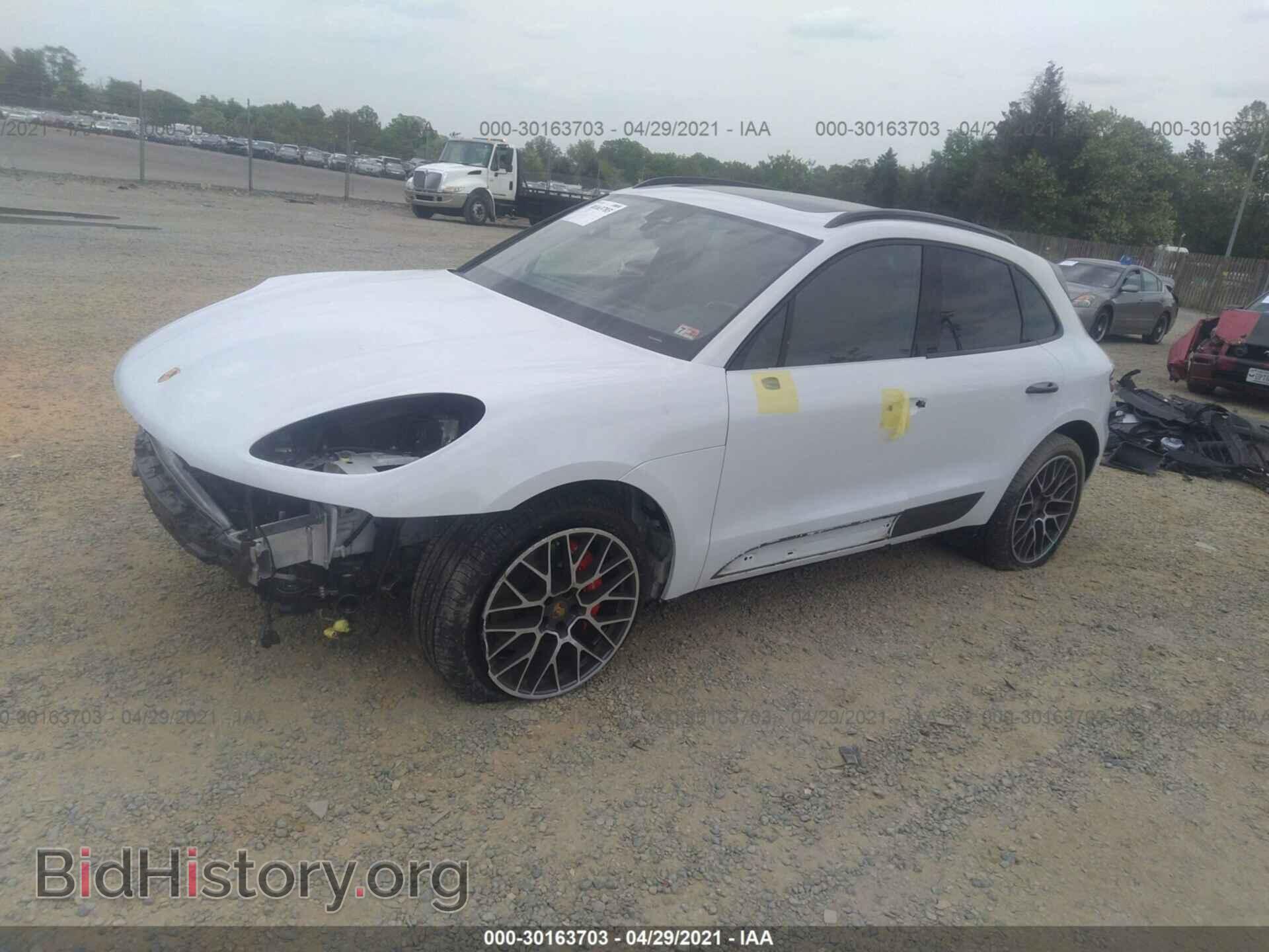 2017 PORSCHE MACAN - VIN: WP1AF2A5XHLB61747 - Фото 2