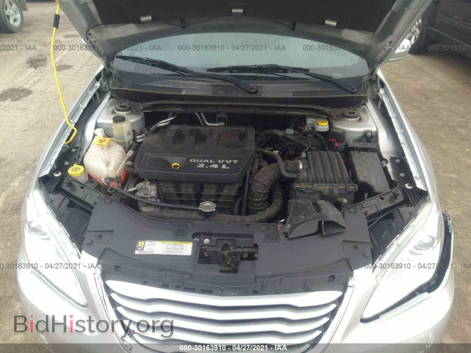 2012 CHRYSLER 200 - VIN: 1C3CCBBBXCN148750 - Фото 10