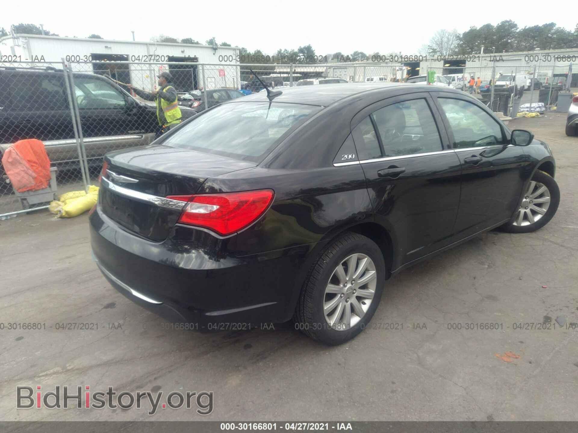 2012 CHRYSLER 200 - VIN: 1C3CCBBB3CN180553 - Photo 4