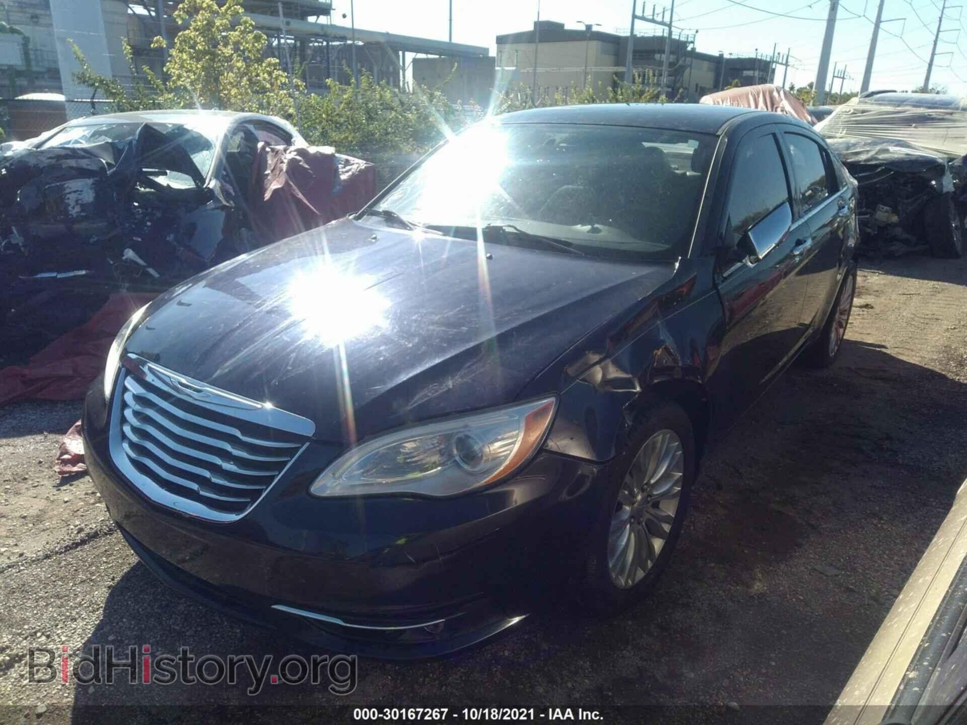 2011 CHRYSLER 200 - VIN: 1C3BC2FG7BN580938 - Photo 2