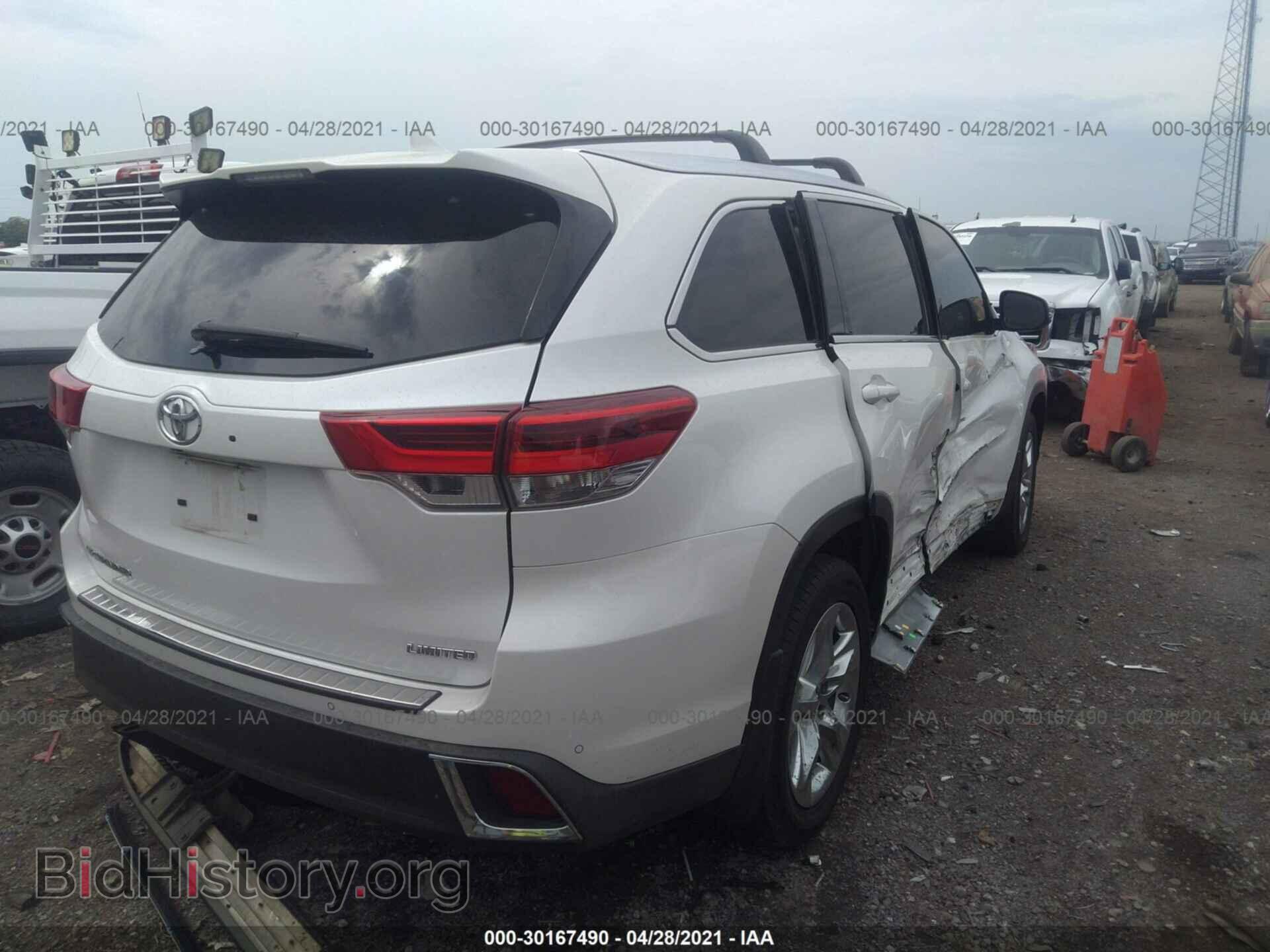 2017 TOYOTA HIGHLANDER - VIN: 5TDYZRFH1HS223473 - Фото 4