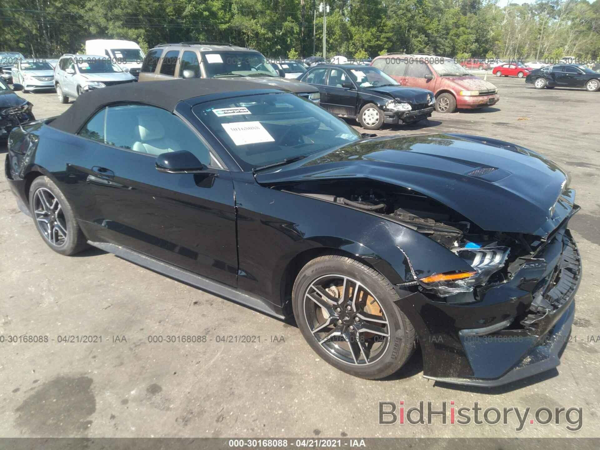 Photo 1FATP8UH1L5143138 - FORD MUSTANG 2020