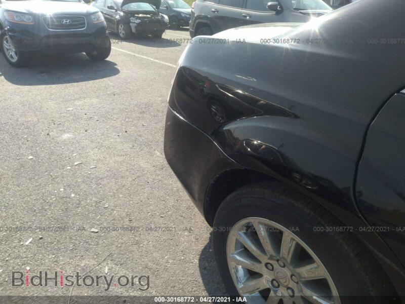 2012 Chrysler 300 (VIN 2C3CCACG3CH250744) — photo 6 of 11