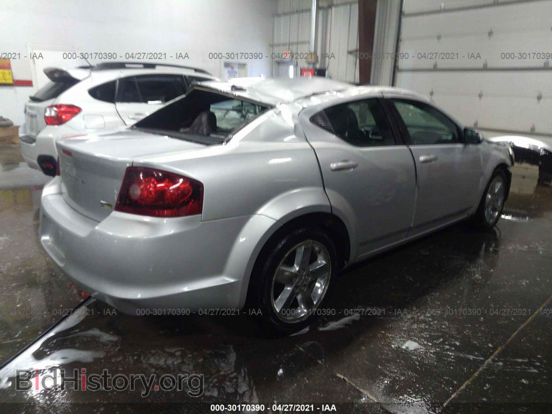 2011 DODGE AVENGER - VIN: 1B3BD2FG2BN546366 - Photo 4