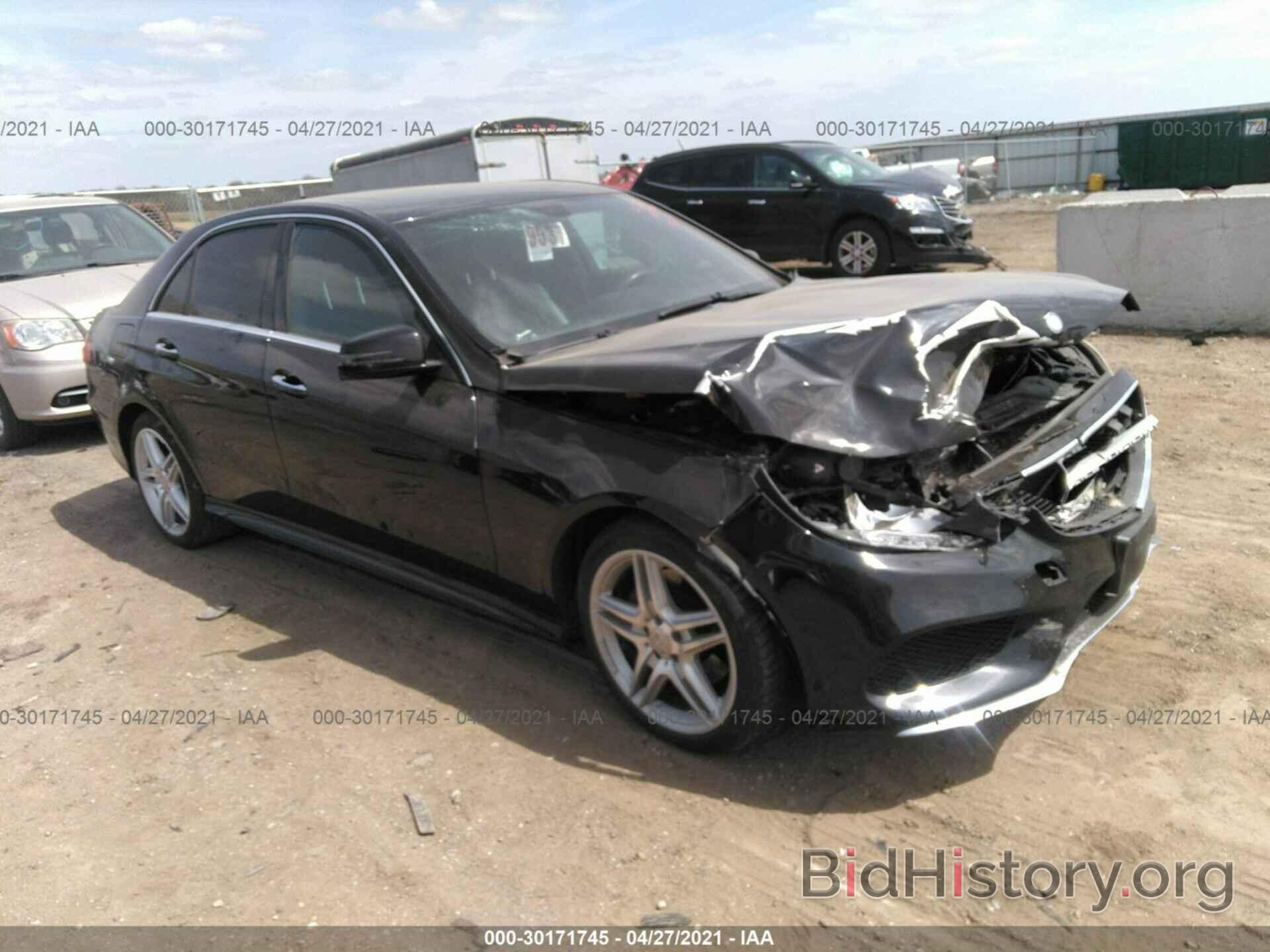 Photo WDDHF8JB9EA825607 - MERCEDES-BENZ E-CLASS 2014