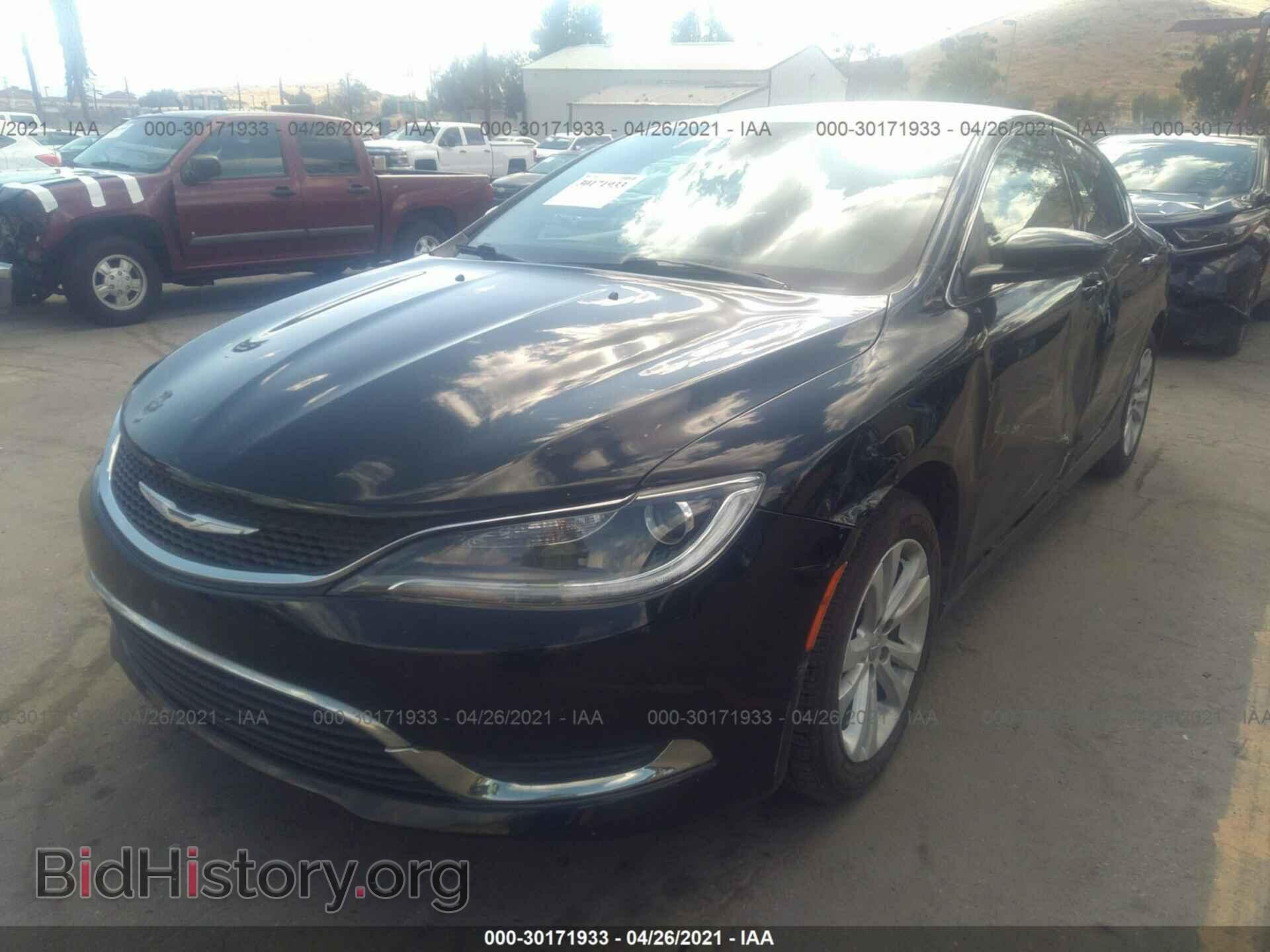 2015 CHRYSLER 200 - VIN: 1C3CCCAB1FN675524 - Фото 2