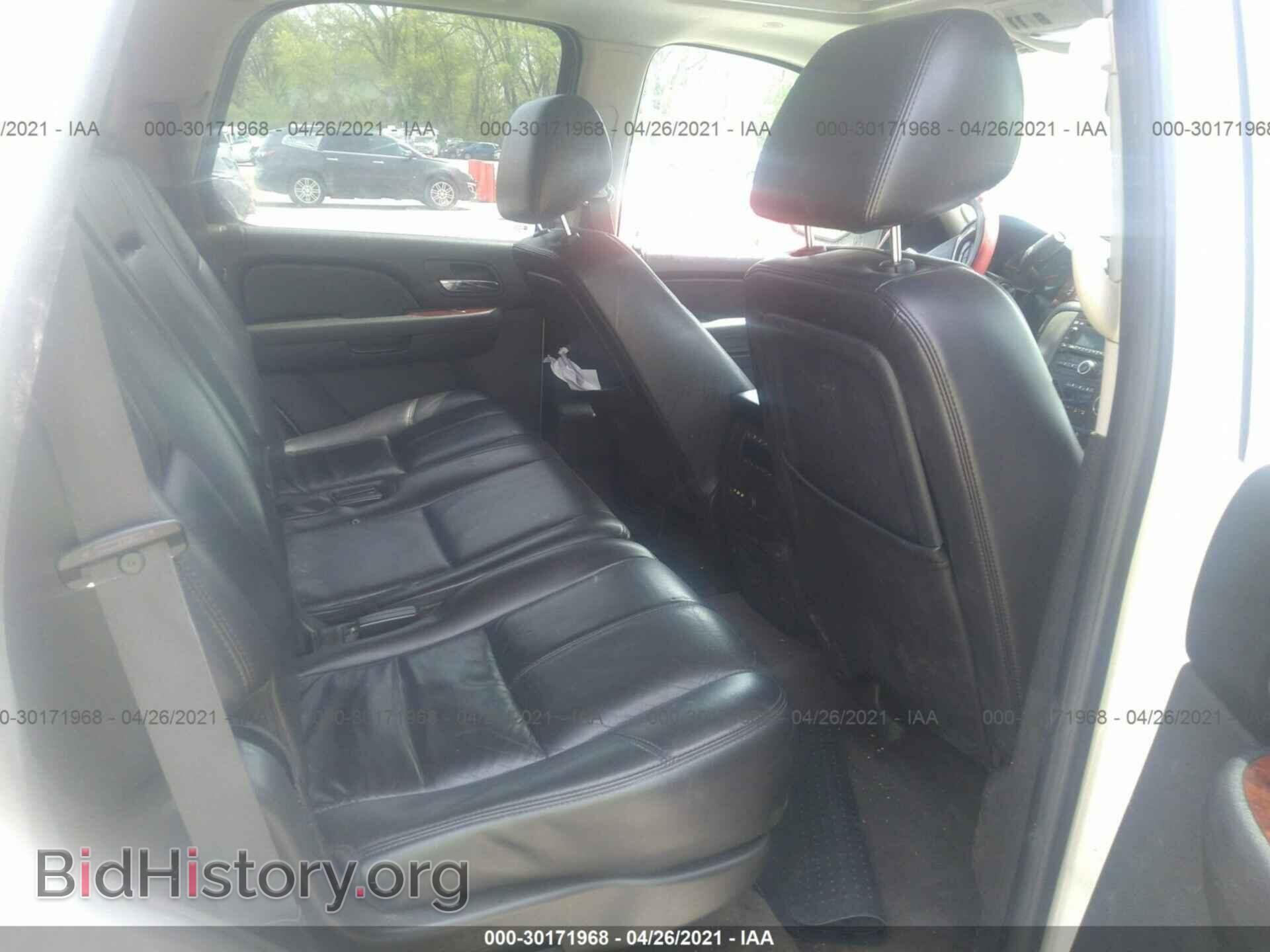 2011 GMC YUKON - VIN: 1GKS2CE08BR370189 - Фото 8