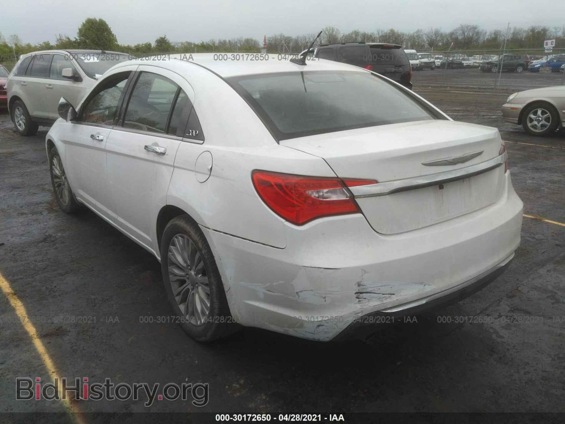 2012 CHRYSLER 200 - VIN: 1C3CCBCG6CN327037 - Фото 3