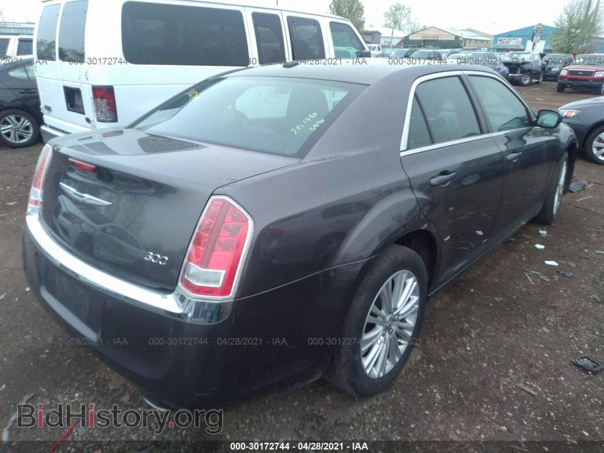 2014 CHRYSLER 300 - VIN: 2C3CCARG5EH308671 - Фото 4