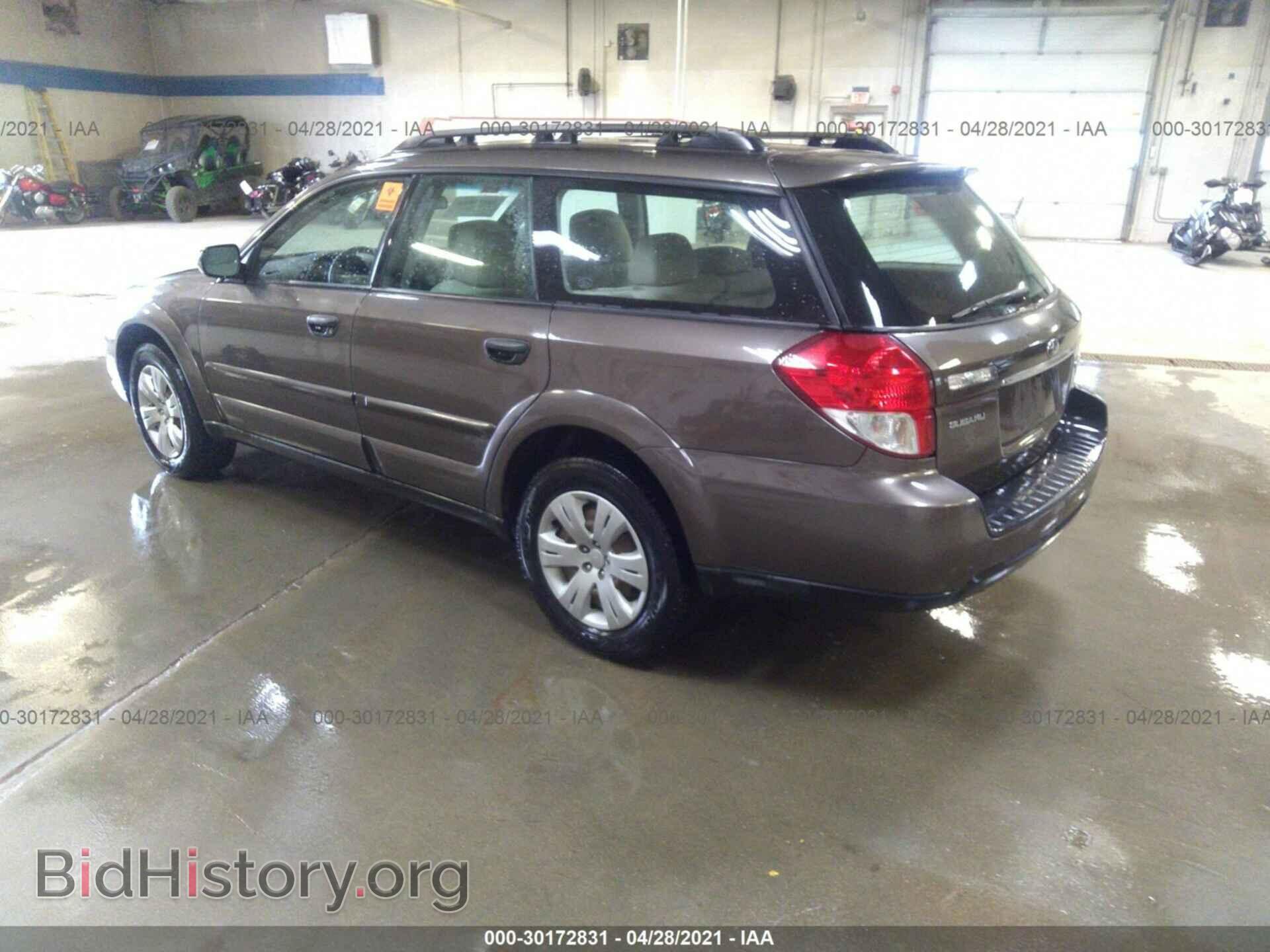 2009 SUBARU OUTBACK - VIN: 4S4BP60C897342071 - Фото 3