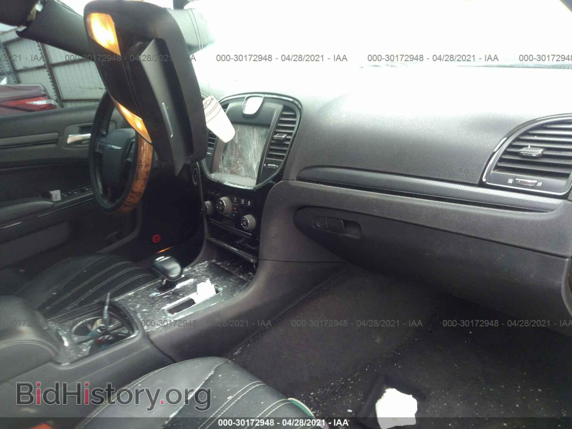 2013 CHRYSLER 300 - VIN: 2C3CCABG2DH658963 - Фото 5