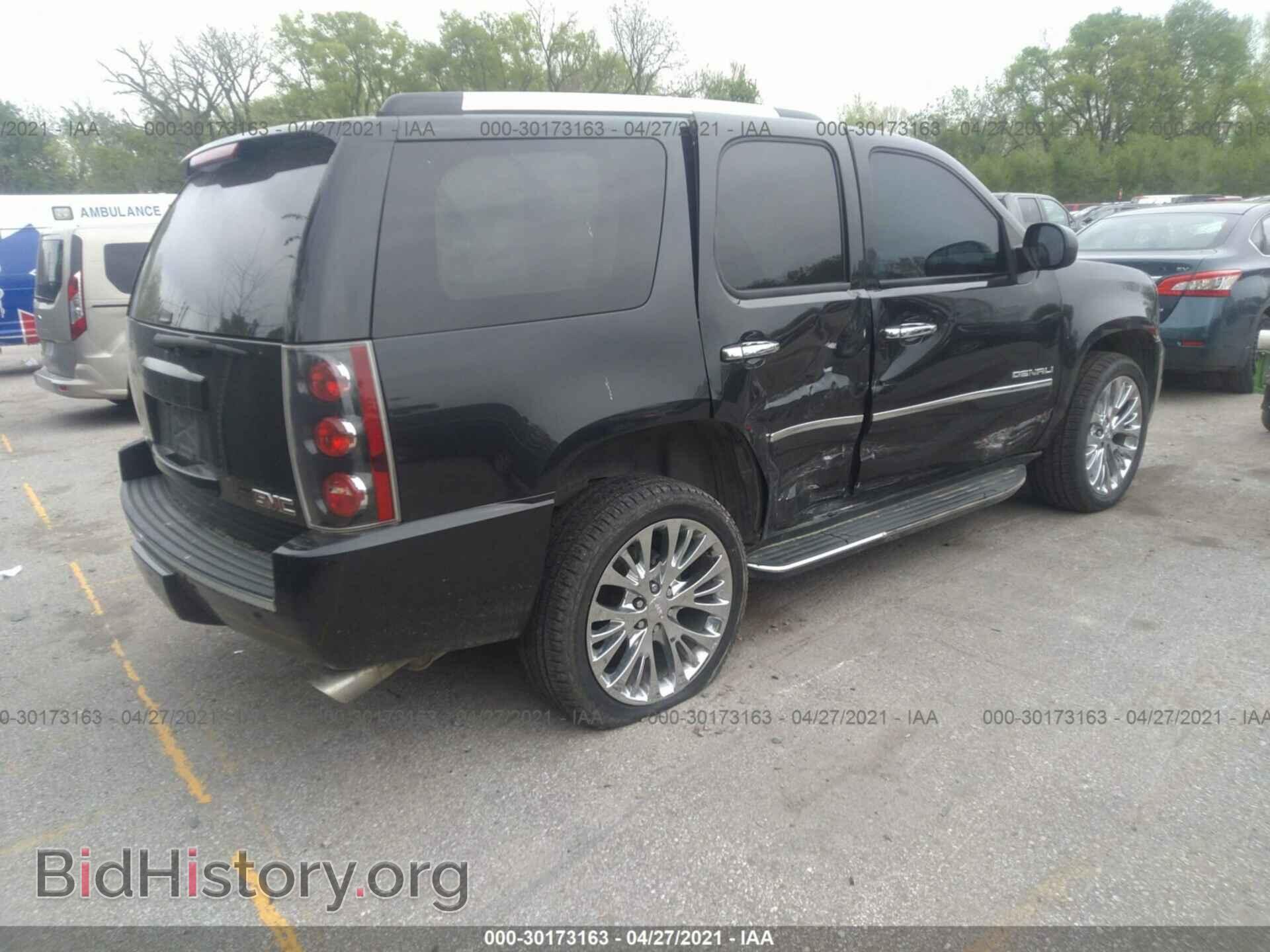 2013 GMC YUKON - VIN: 1GKS2EEF2DR186420 - Photo 4