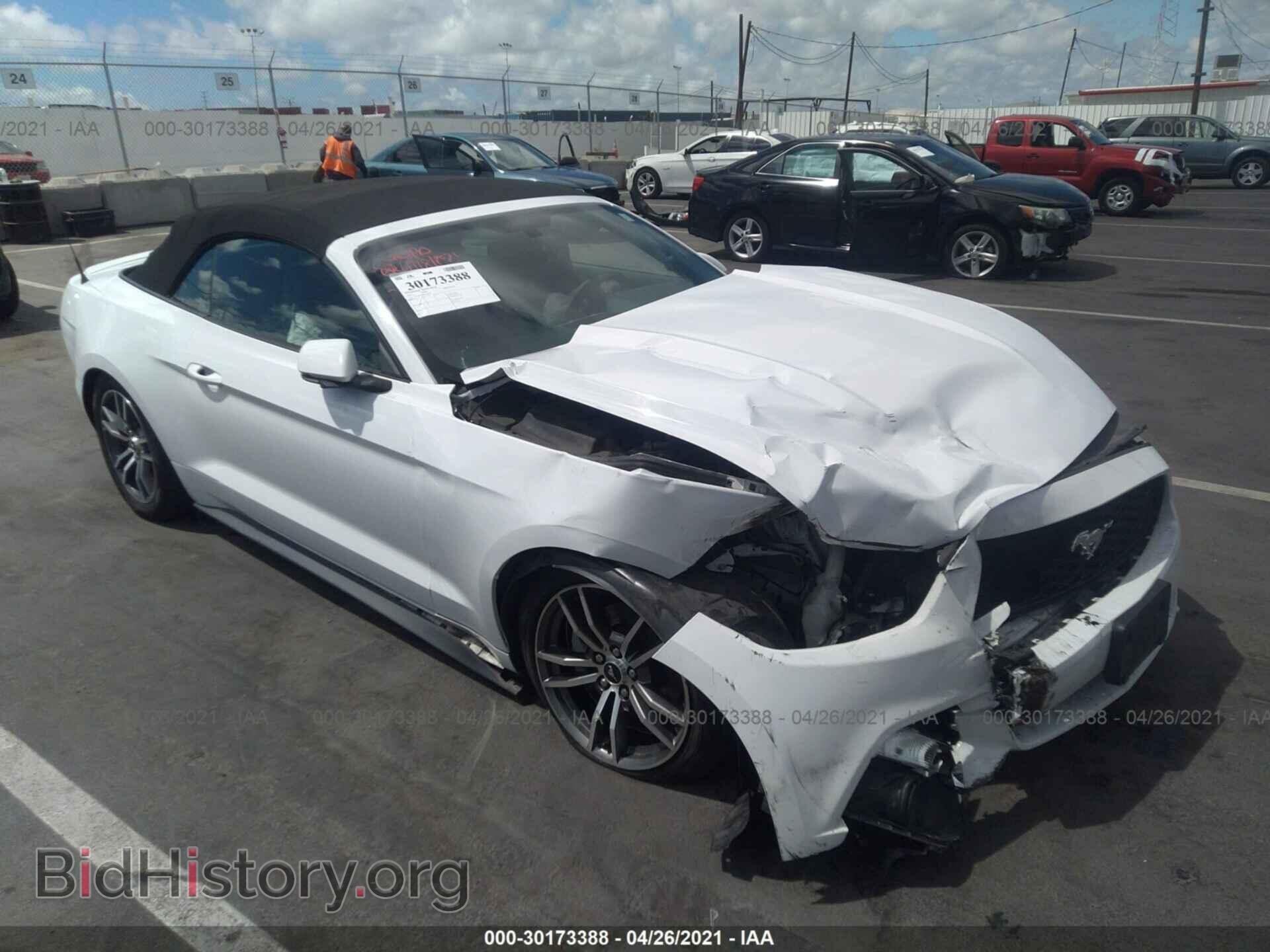 Photo 1FATP8UH8F5386983 - FORD MUSTANG 2015