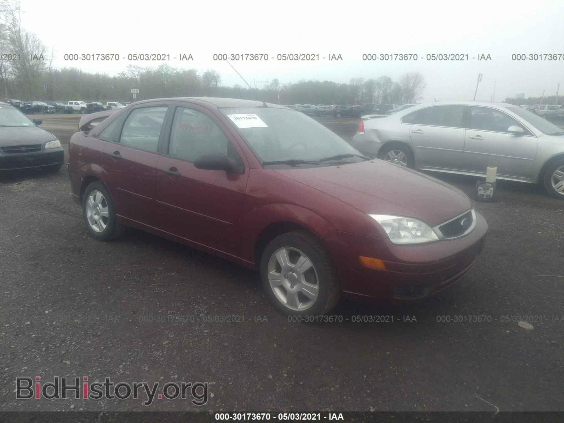 Photo 1FAHP34N16W254172 - FORD FOCUS 2006