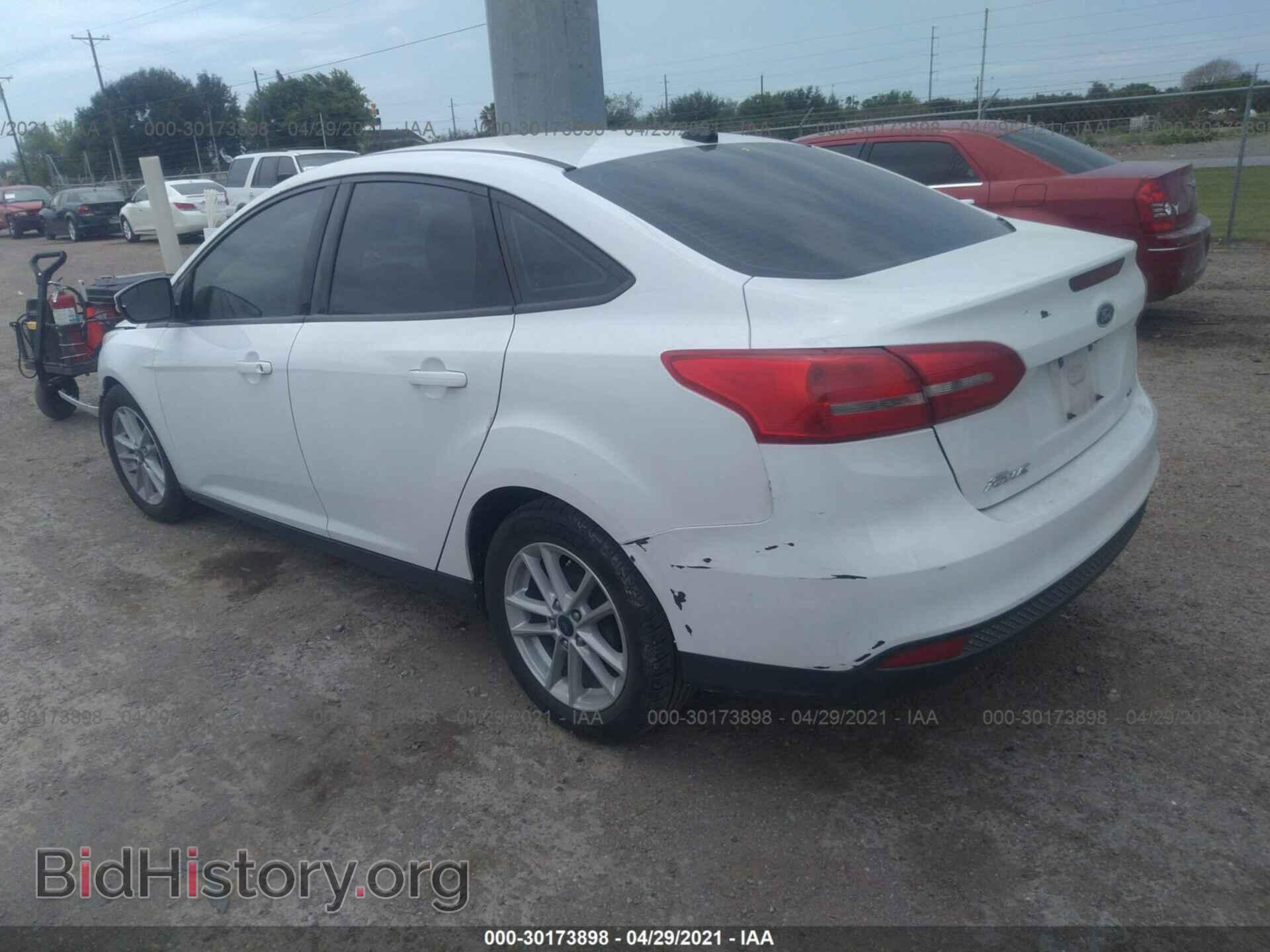 2017 FORD FOCUS - VIN: 1FADP3F28HL303499 - Фото 3