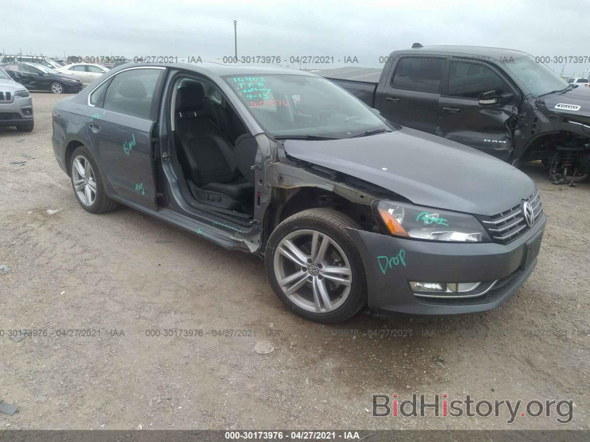 Photo 1VWCN7A35DC120619 - VOLKSWAGEN PASSAT 2013