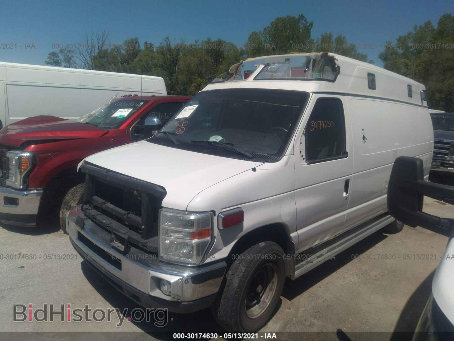 2011 FORD ECONOLINE CARGO VAN - VIN: 1FDSS3ES2BDA65275 - Фото 2