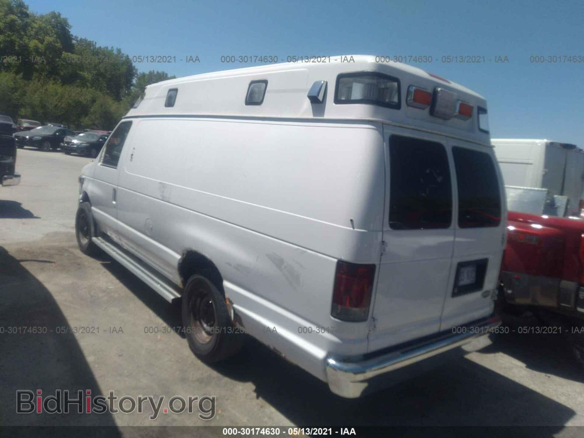 2011 FORD ECONOLINE CARGO VAN - VIN: 1FDSS3ES2BDA65275 - Фото 3