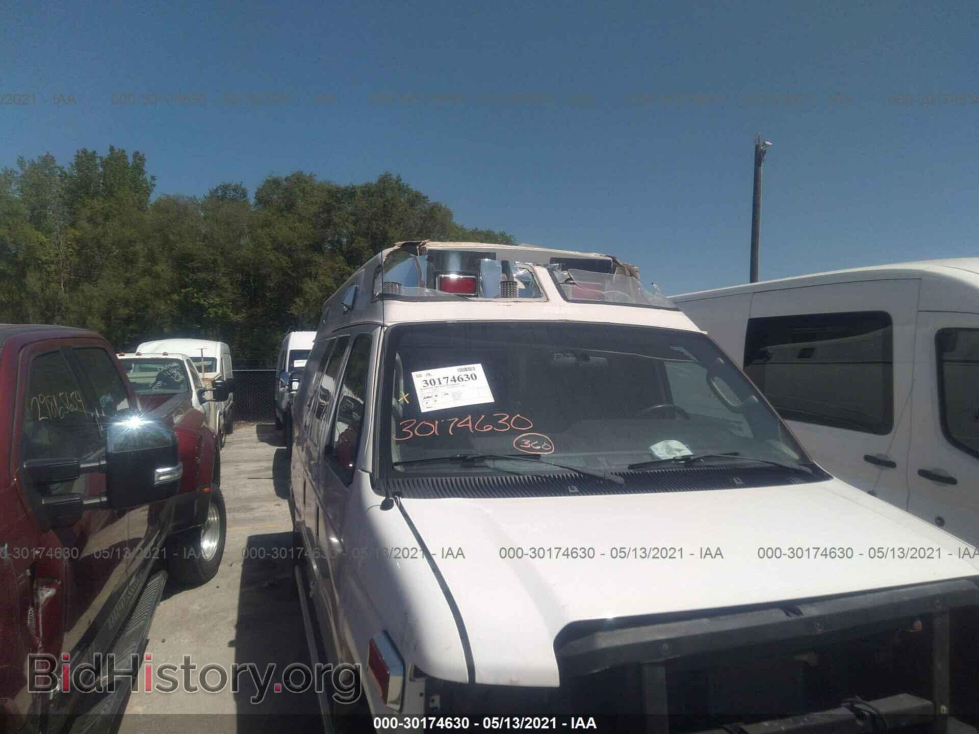 2011 FORD ECONOLINE CARGO VAN - VIN: 1FDSS3ES2BDA65275 - Фото 6