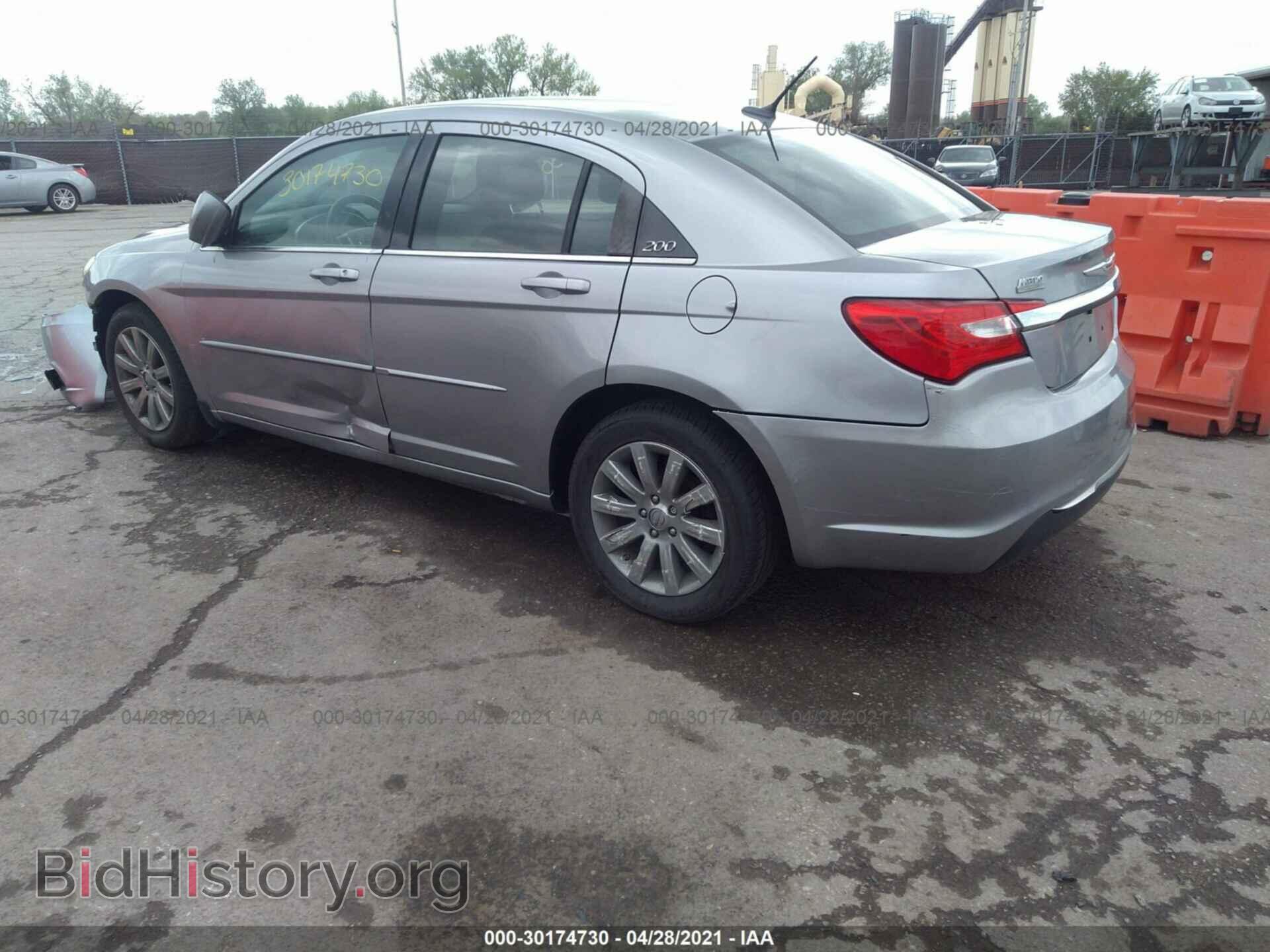 2013 CHRYSLER 200 - VIN: 1C3CCBBB6DN557619 - Photo 3