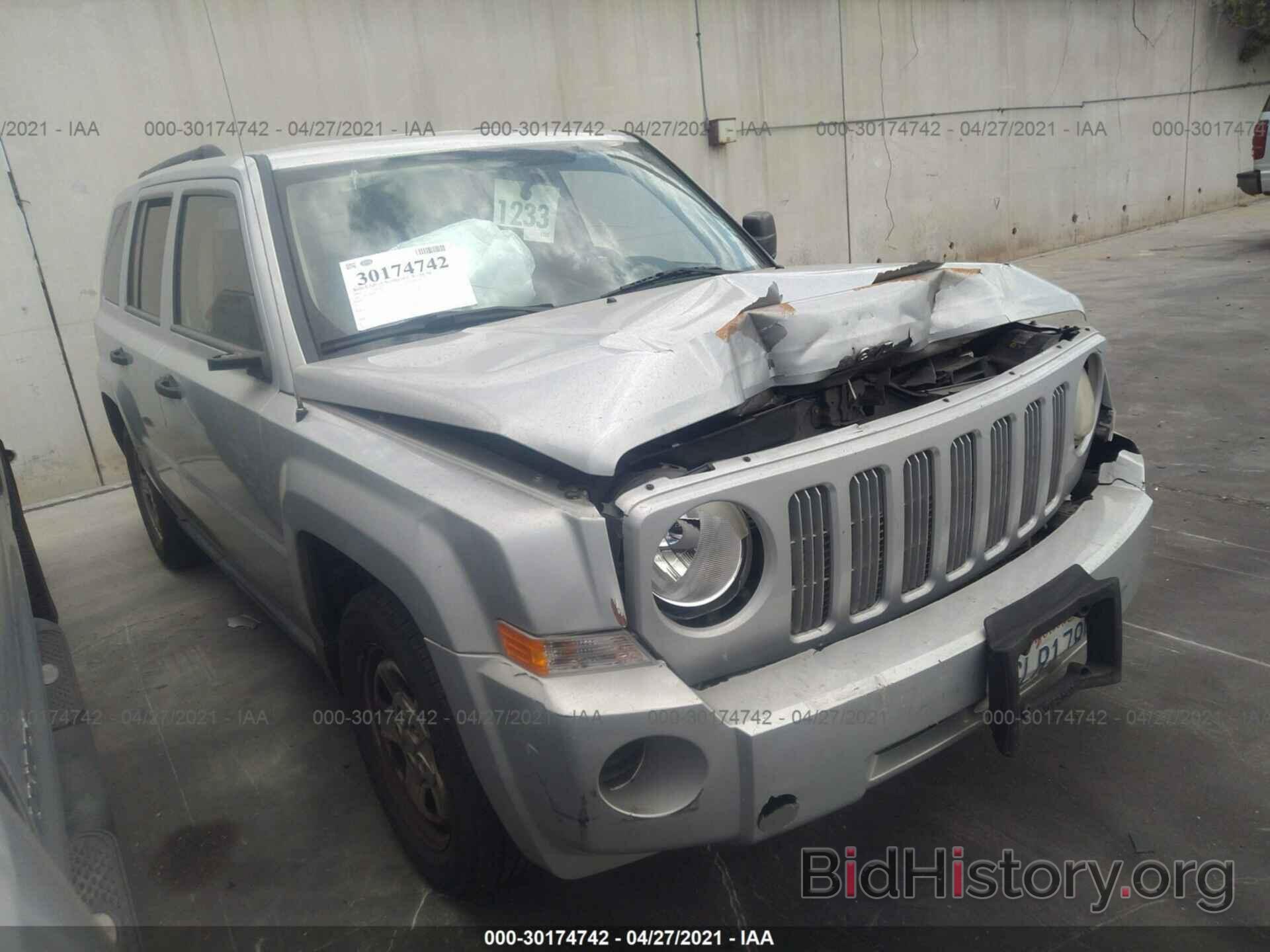 Photo 1J4FT28B89D177768 - JEEP PATRIOT 2009