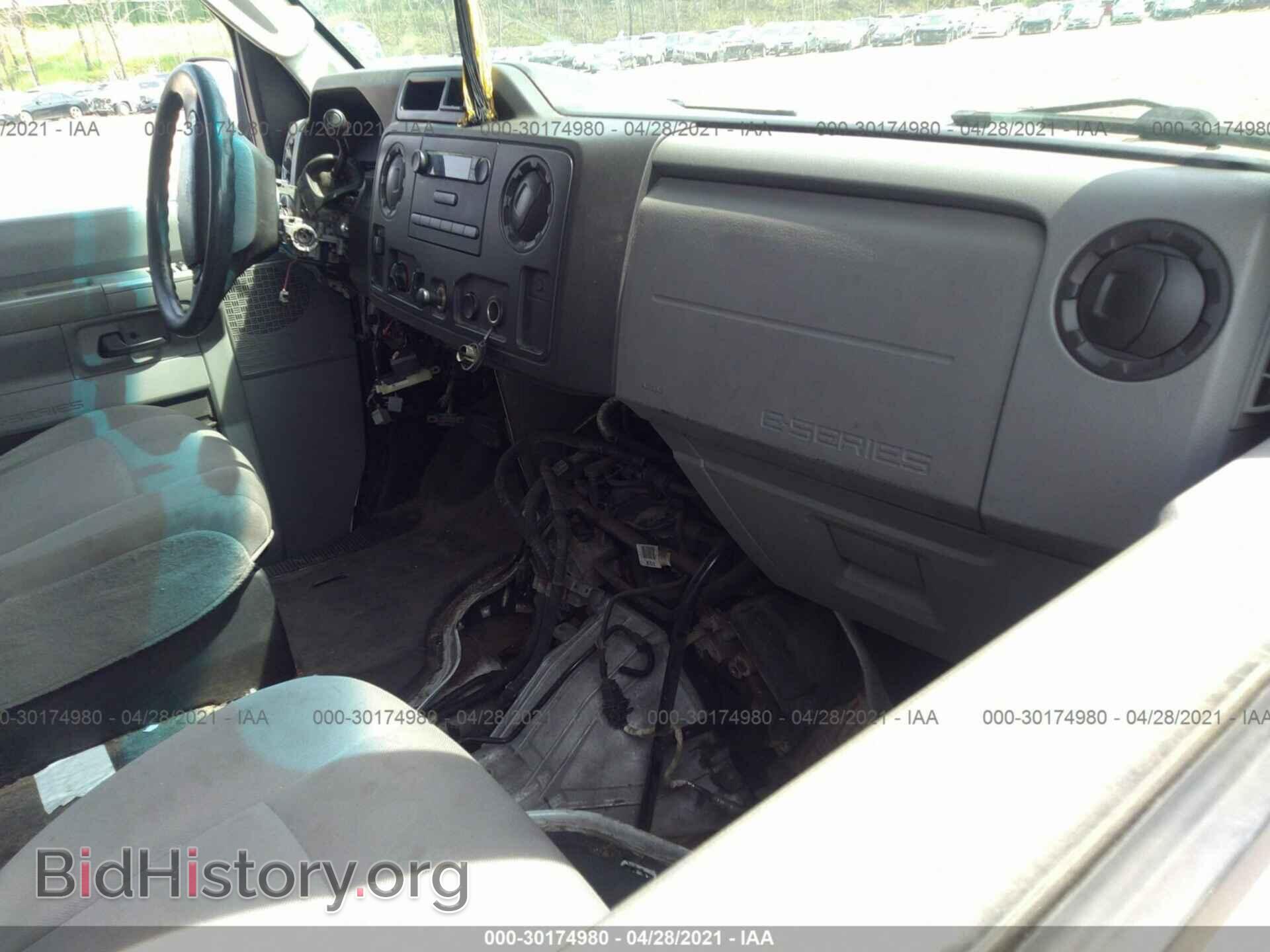 2009 FORD ECONOLINE CARGO VAN - VIN: 1FTNE24W99DA29276 - Фото 5