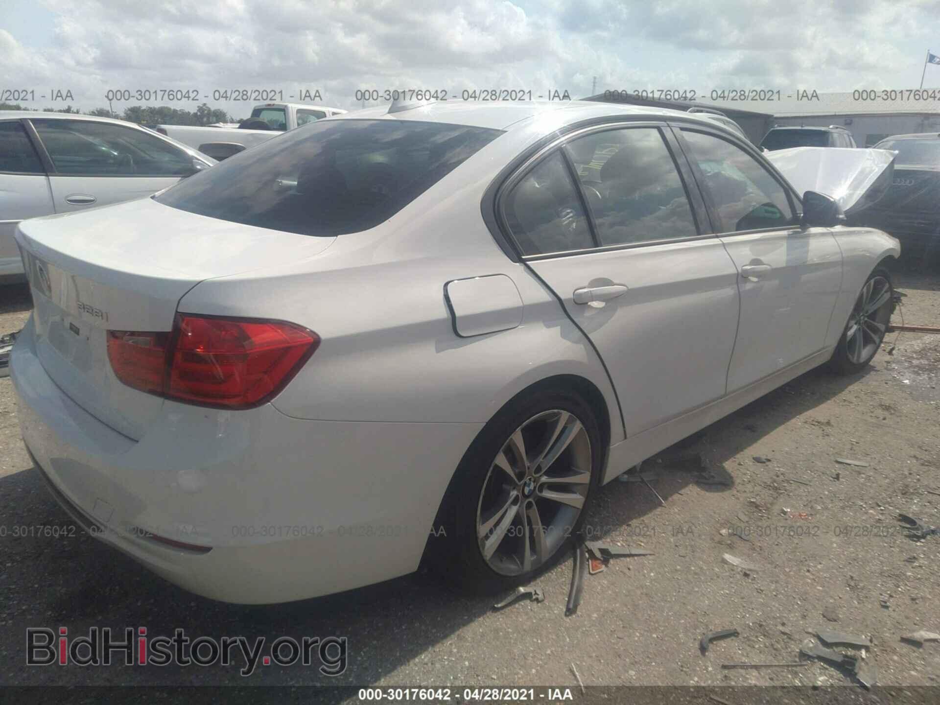 2012 BMW 3 SERIES - VIN: WBA3A5C55CF347904 - Фото 4